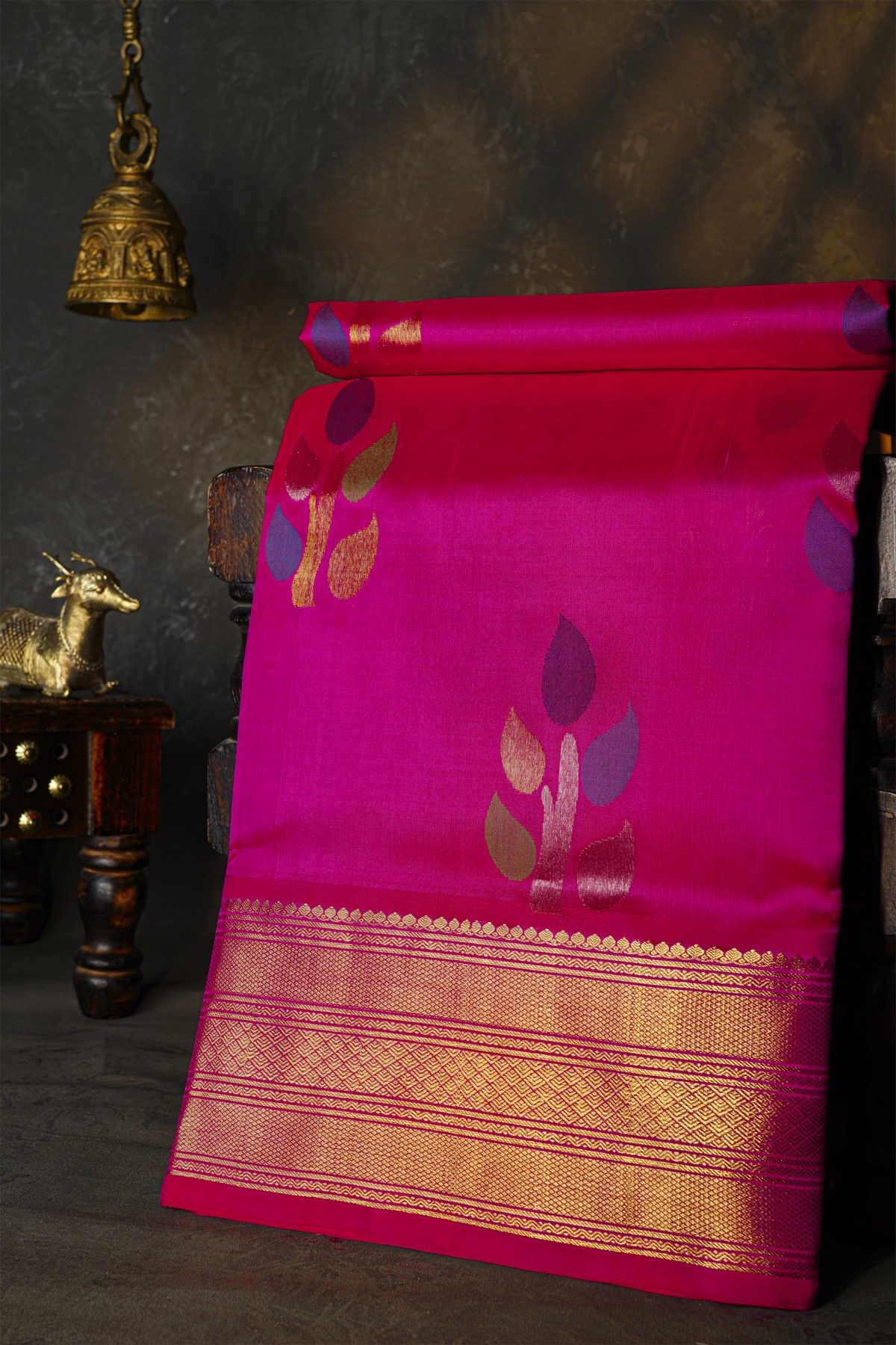 Venkatagiri Silk Rani Pink Saree With Floral And Leaf Body