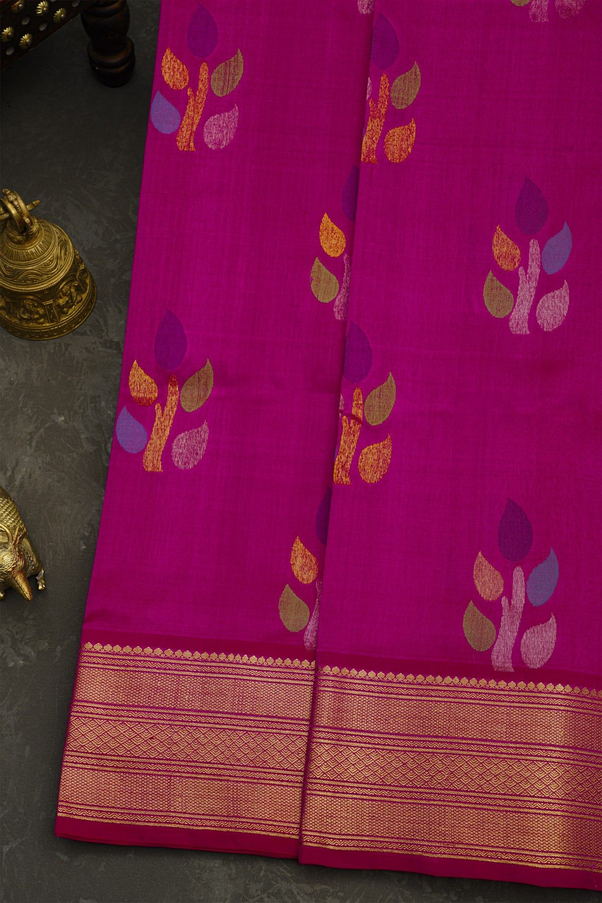 Venkatagiri Silk Rani Pink Saree With Floral And Leaf Body