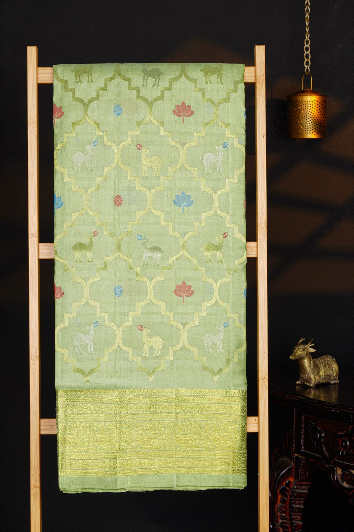 Venkatagiri Silk Mint Green Saree With Florals And Peacocks Border
