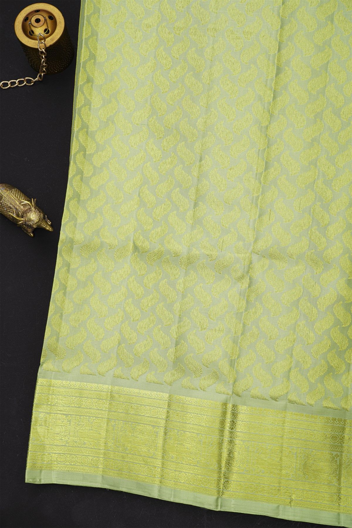 Venkatagiri Silk Mint Green Saree With Florals And Peacocks Border