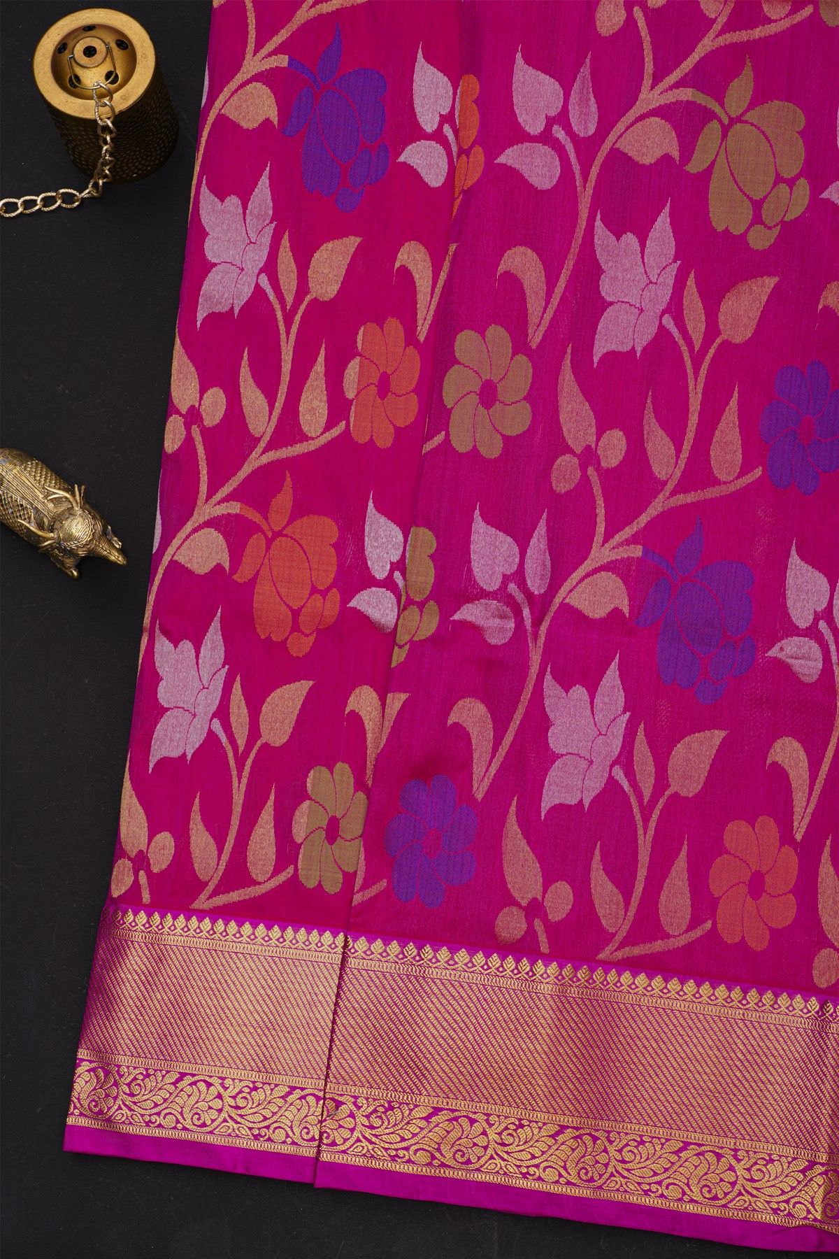 Venkatagiri Silk Rani Pink Saree With Floral And Leaf Jaal Jamdani Body