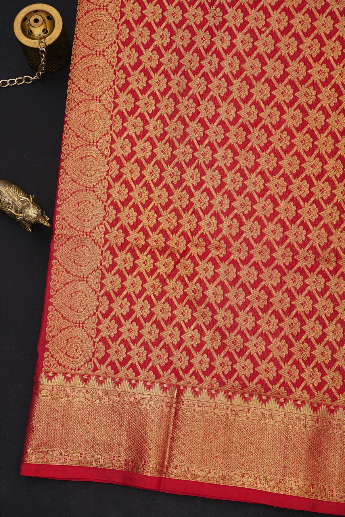 Venkatagiri Silk Violet Saree With All Over Zari Checks And Animal Body