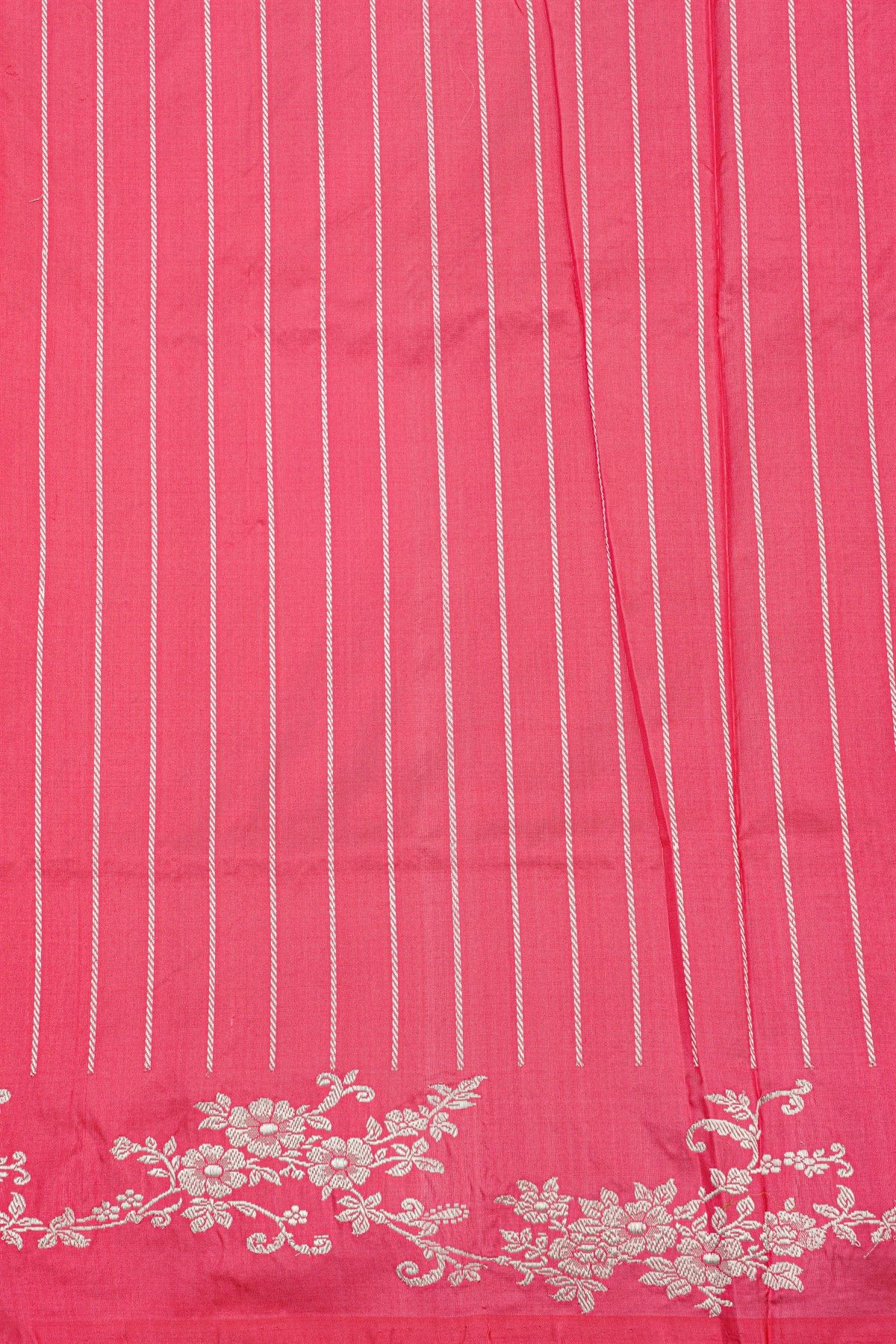 Banarasi Silk Lilac Saree With Florals And Leaves In Meenakari Body