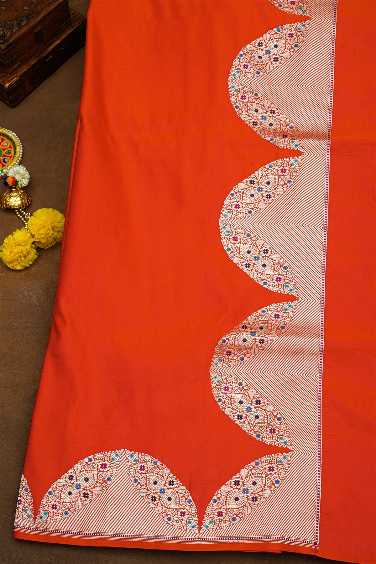 Banarasi Silk Dual Colour Saree With Meenakari Cross Lines And Floral Border