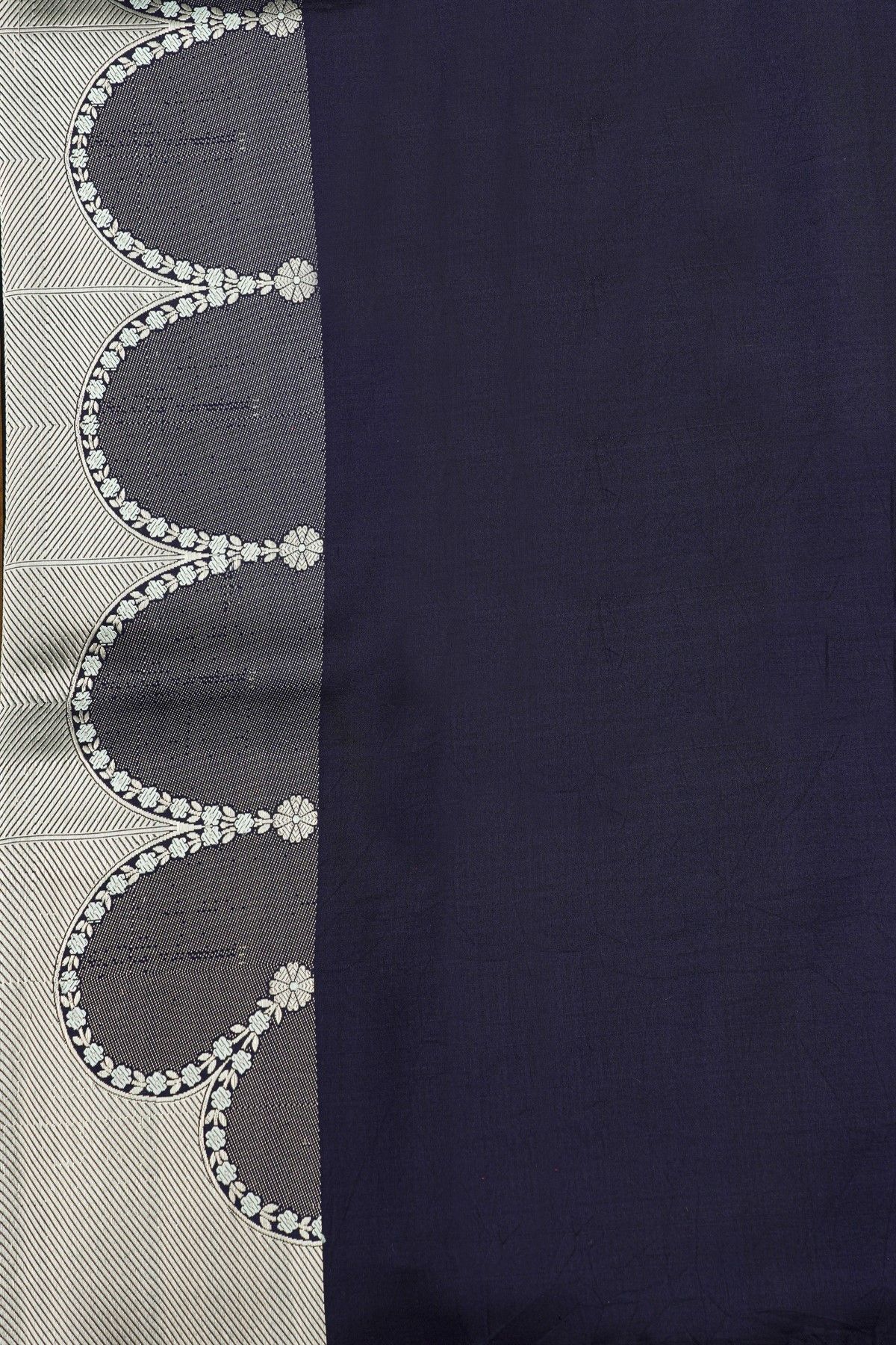 Banarasi Silk Navy Blue Saree With Floral Buttis Border