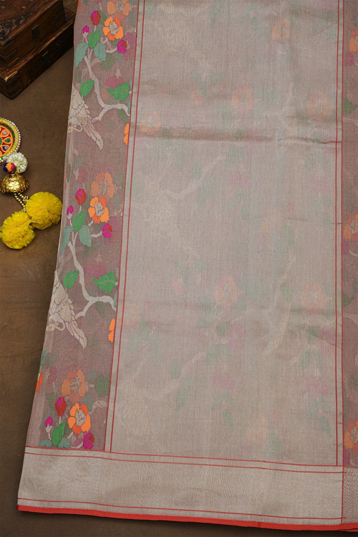 Pure Banarasi Cotton Grey Saree With Jamdani Weaving