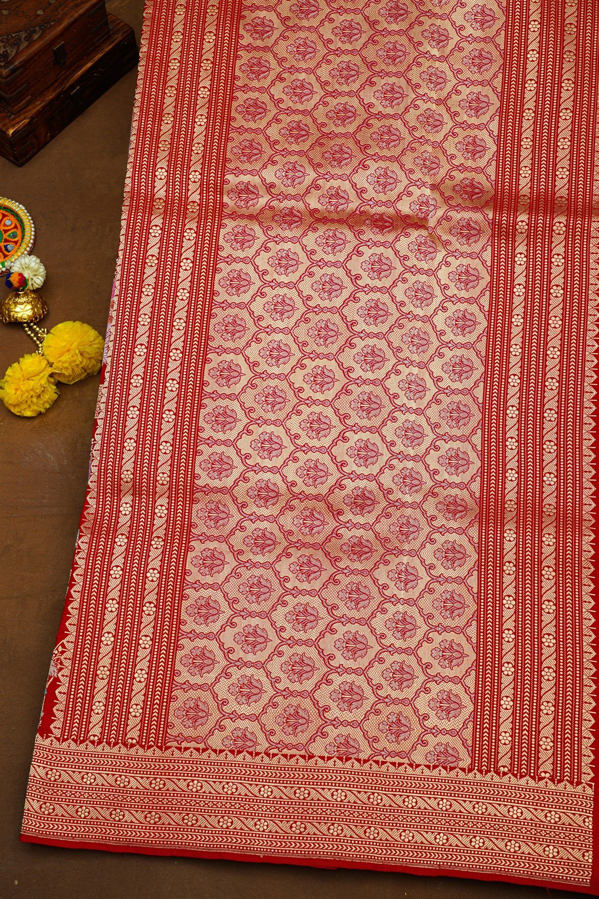 Banarasi Silk Red Saree With Florals And Leaves In Meenakari Body