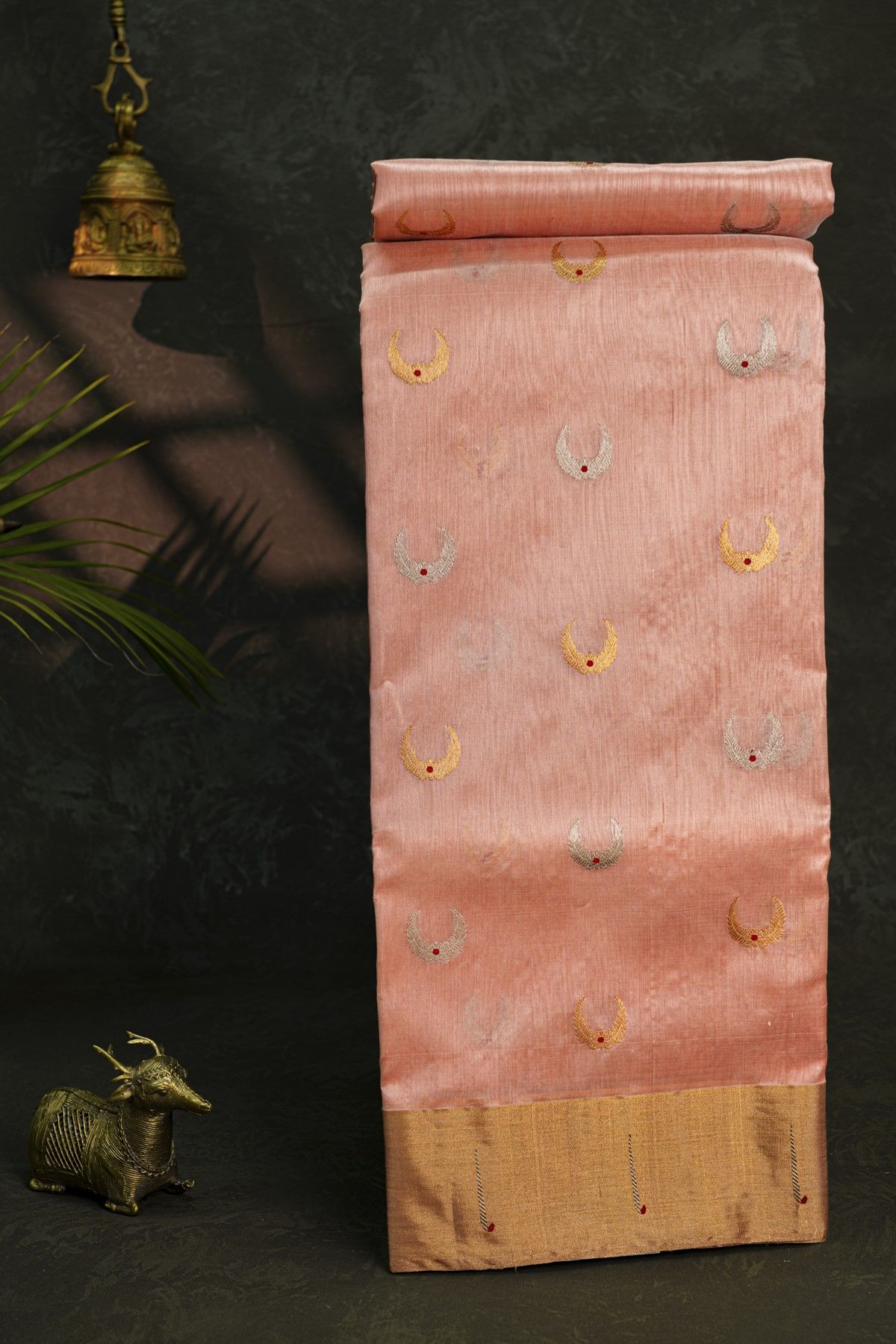 Chanderi Silk Peach Saree With Muniya Buttis Border