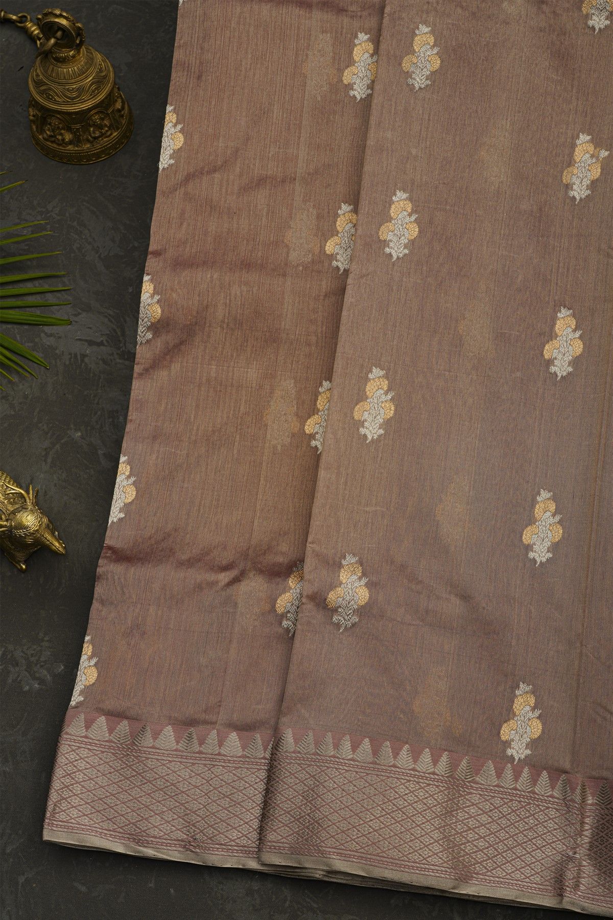 Chanderi Silk Light Grey Saree With Floral Buttis Body