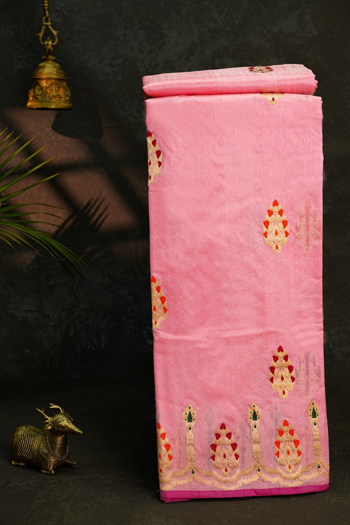 Chanderi Silk Pink Saree With Florals And Leaves Jaal Border