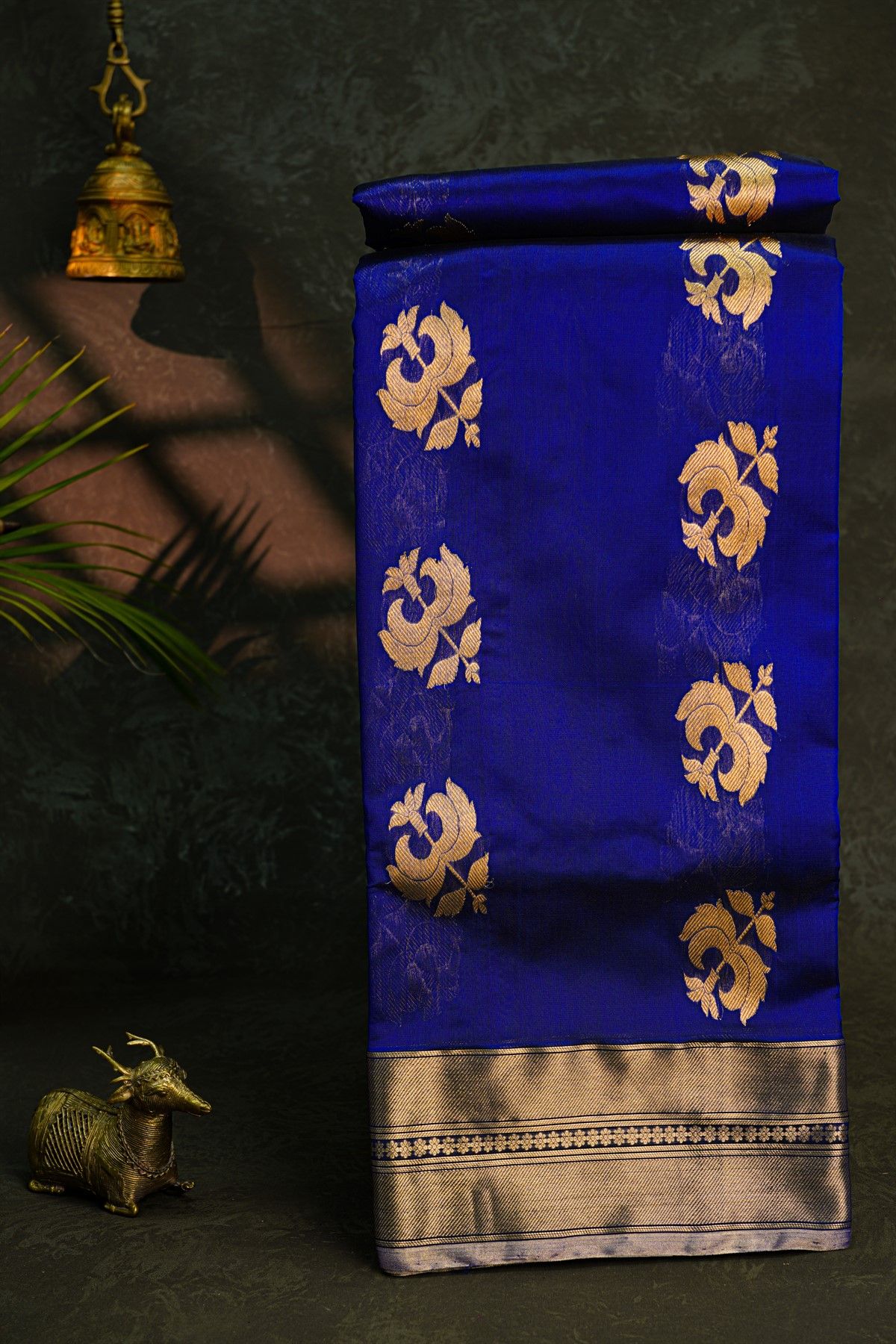 Chanderi Silk Royal Blue Saree With Florals And Cross Lines Border