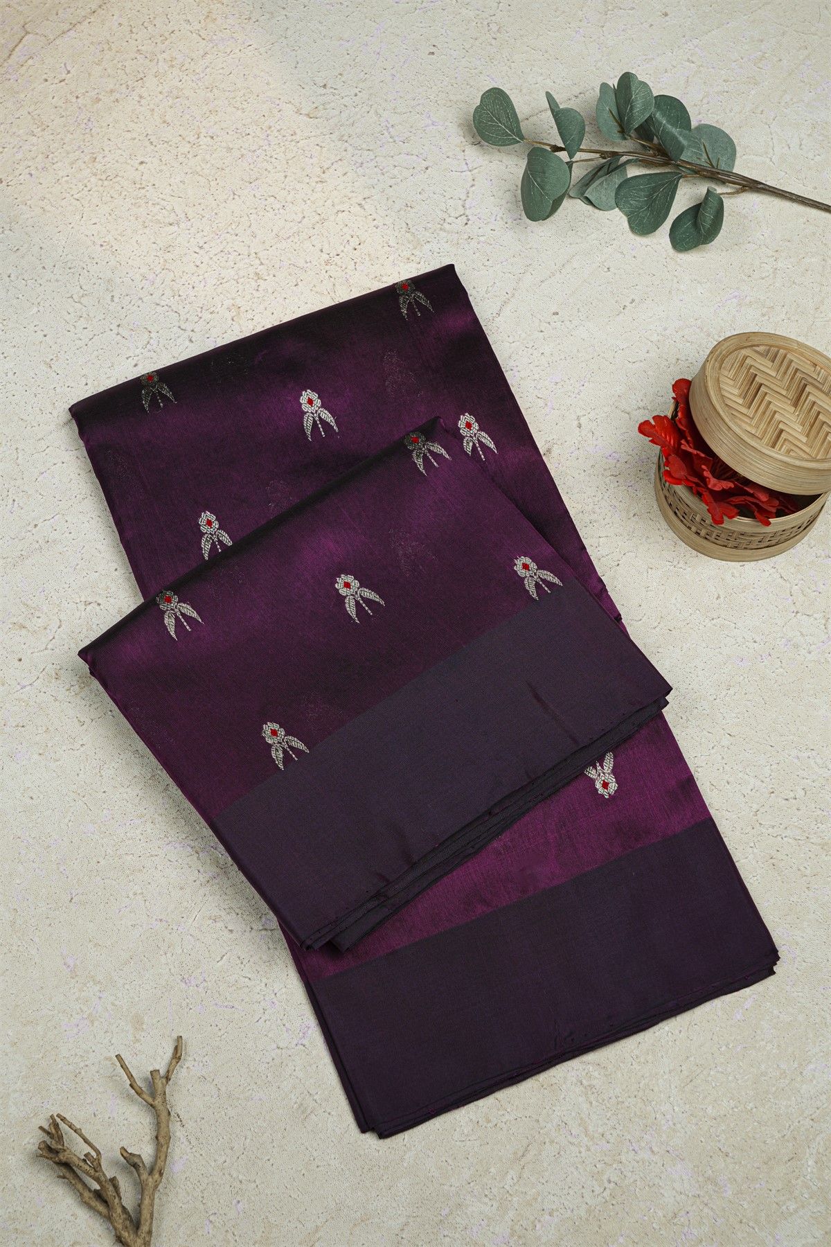 Chanderi Silk Purple Saree With Florals In Zari Body