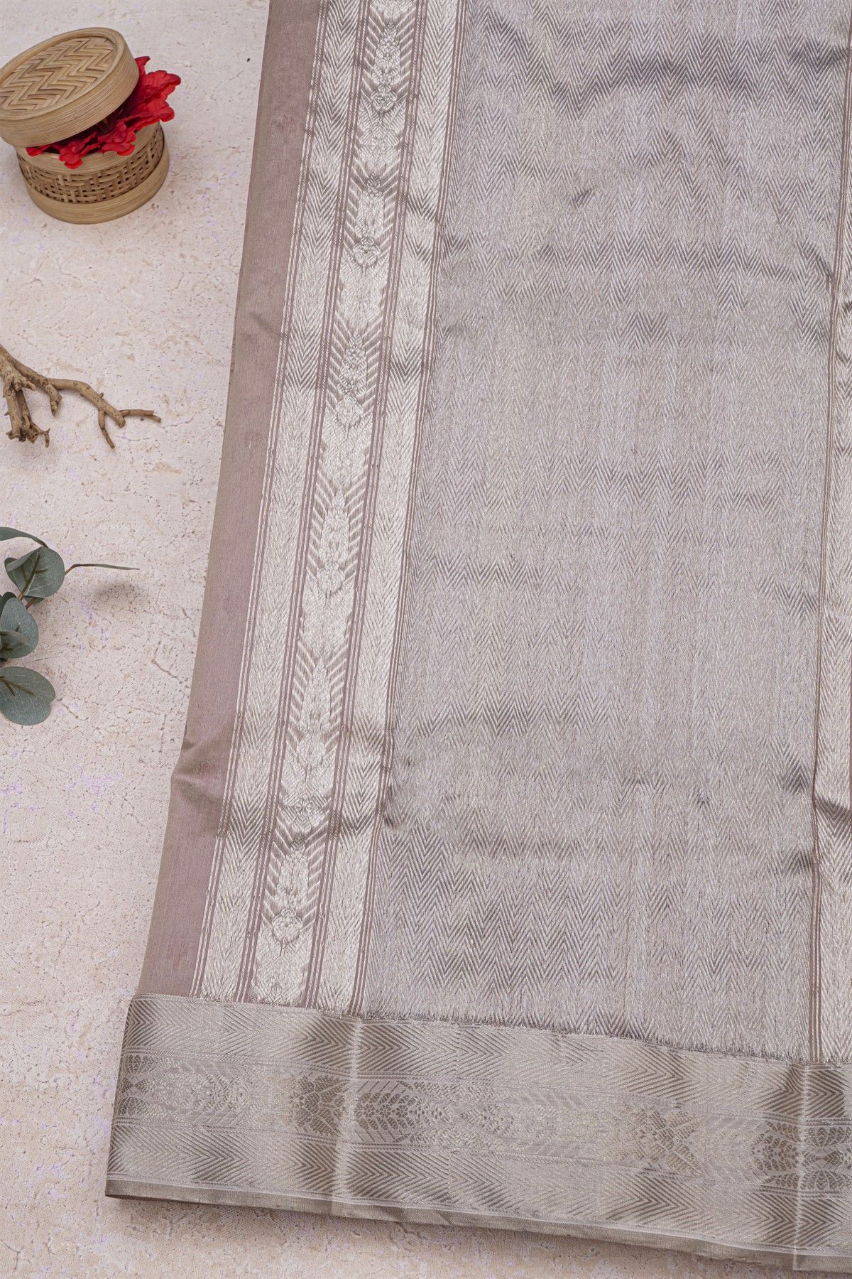 Chanderi Silk Lilac Saree With Meenakari Buttis Body