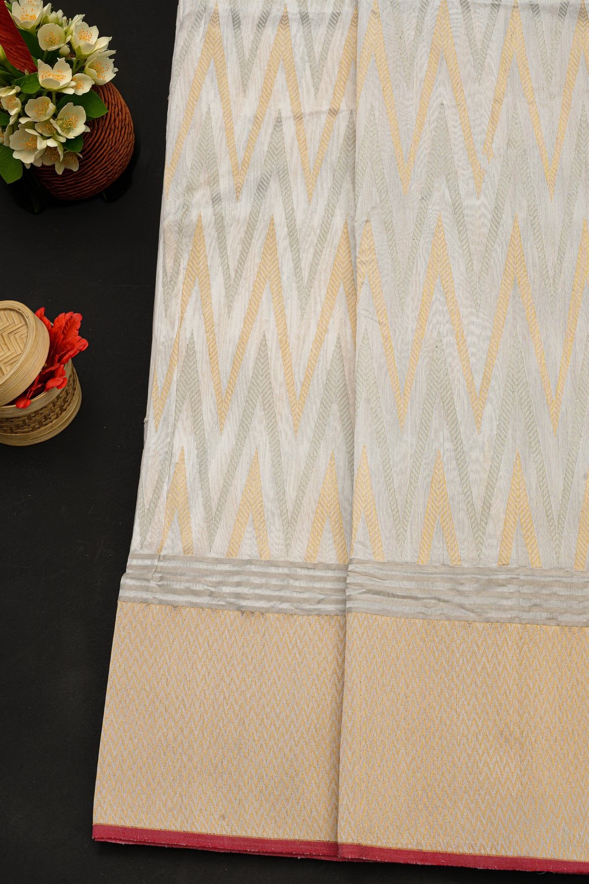 Chanderi Silk Off White Saree With Zig Zag Body