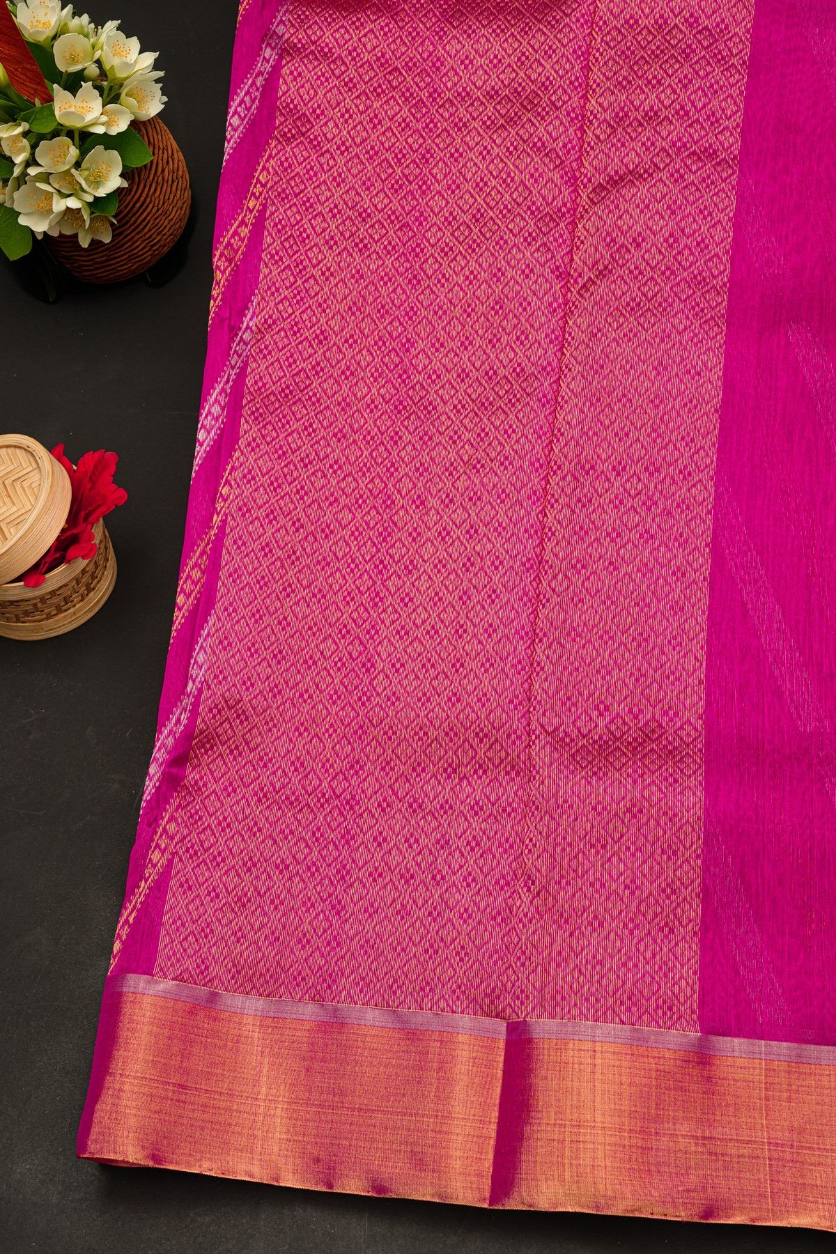 Chanderi Silk Rani Pink Saree With Buttis In Cross Lines Body