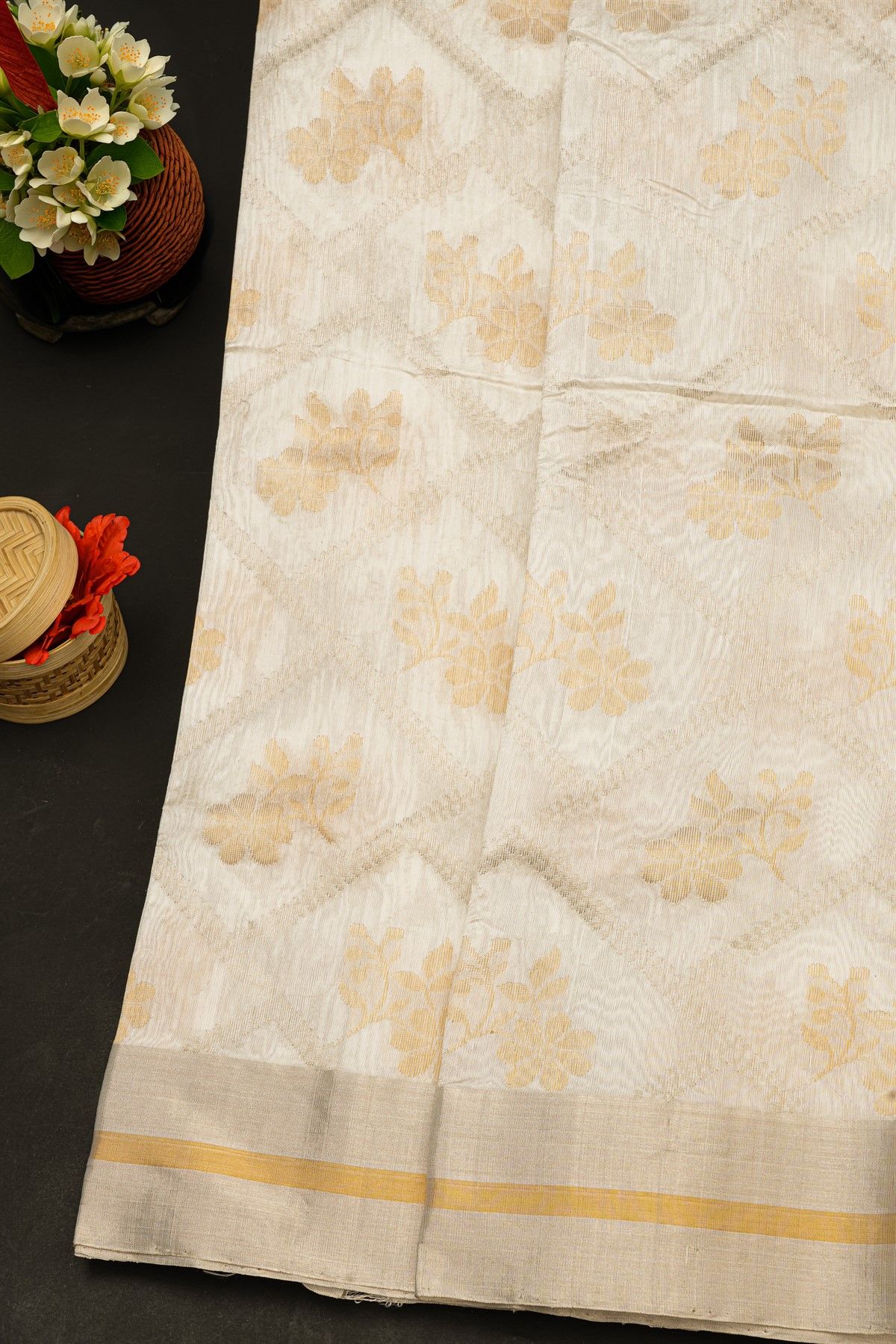 Chanderi Silk Off White Saree With Floral And Leaf Body