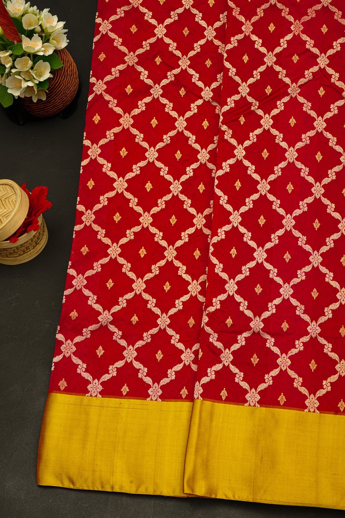 Chanderi Silk Red Saree With Floral Jaal Body