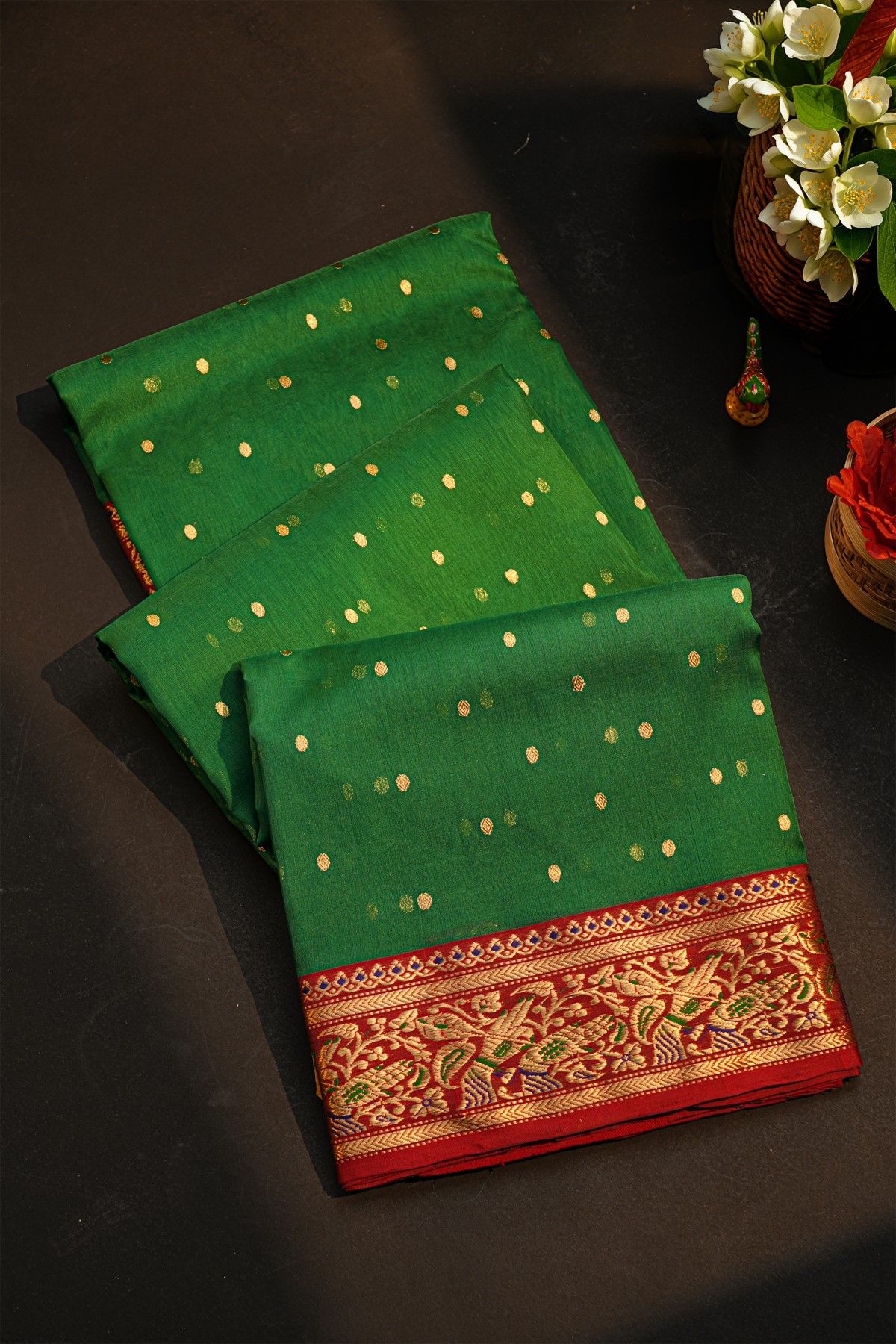Chanderi Silk Bottle Green Saree With Floral And Leaf Jaal Border