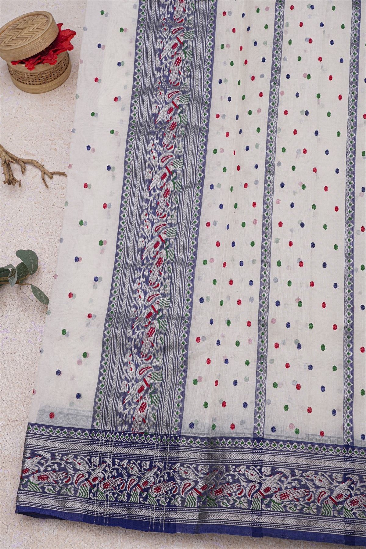 Chanderi Silk White Saree With Florals And Leaves Jaal Border