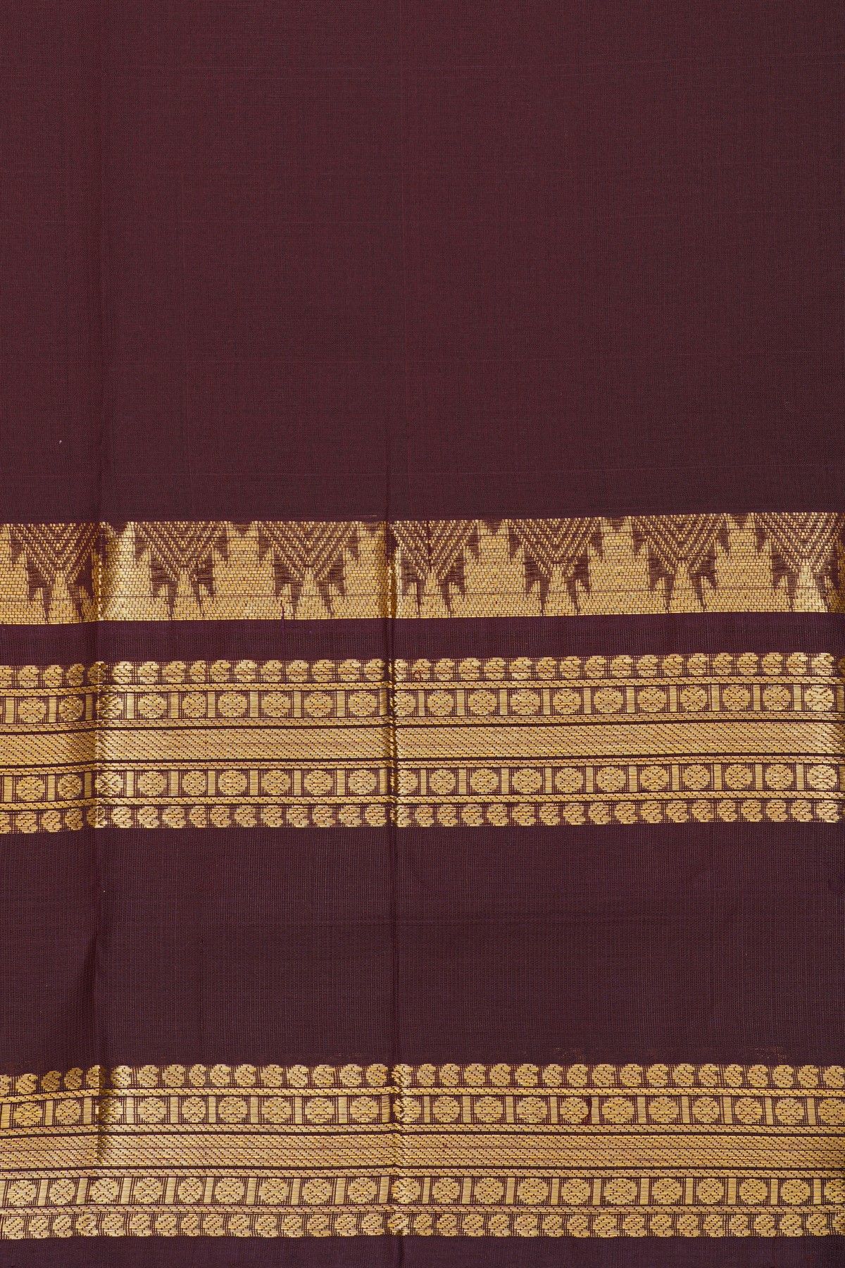 Kuppadam Sico Lavender Saree With Contrast Gap Border