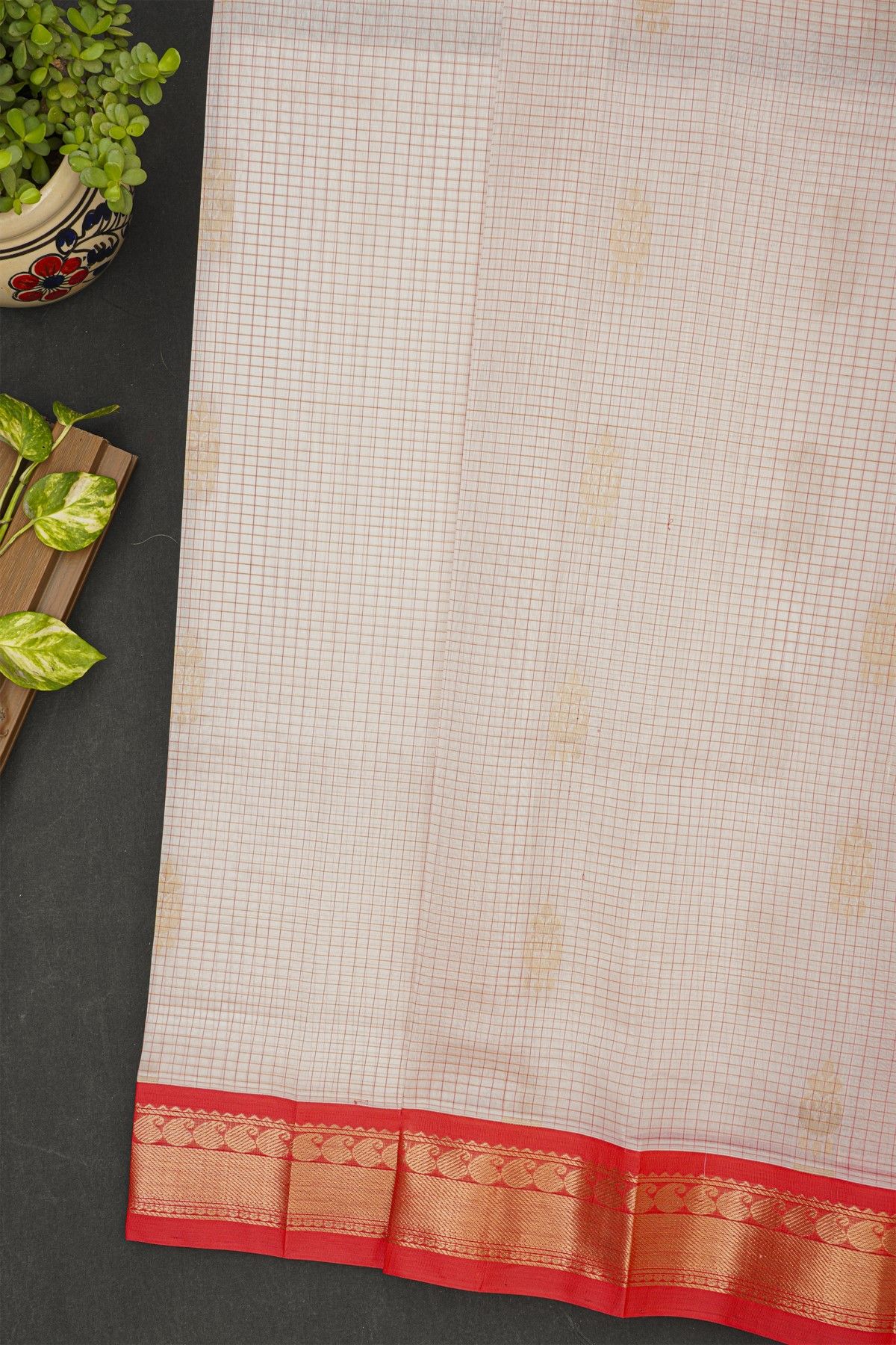 Kuppadam Sico Off White Saree With Cross Lines In Zari Paisley Border