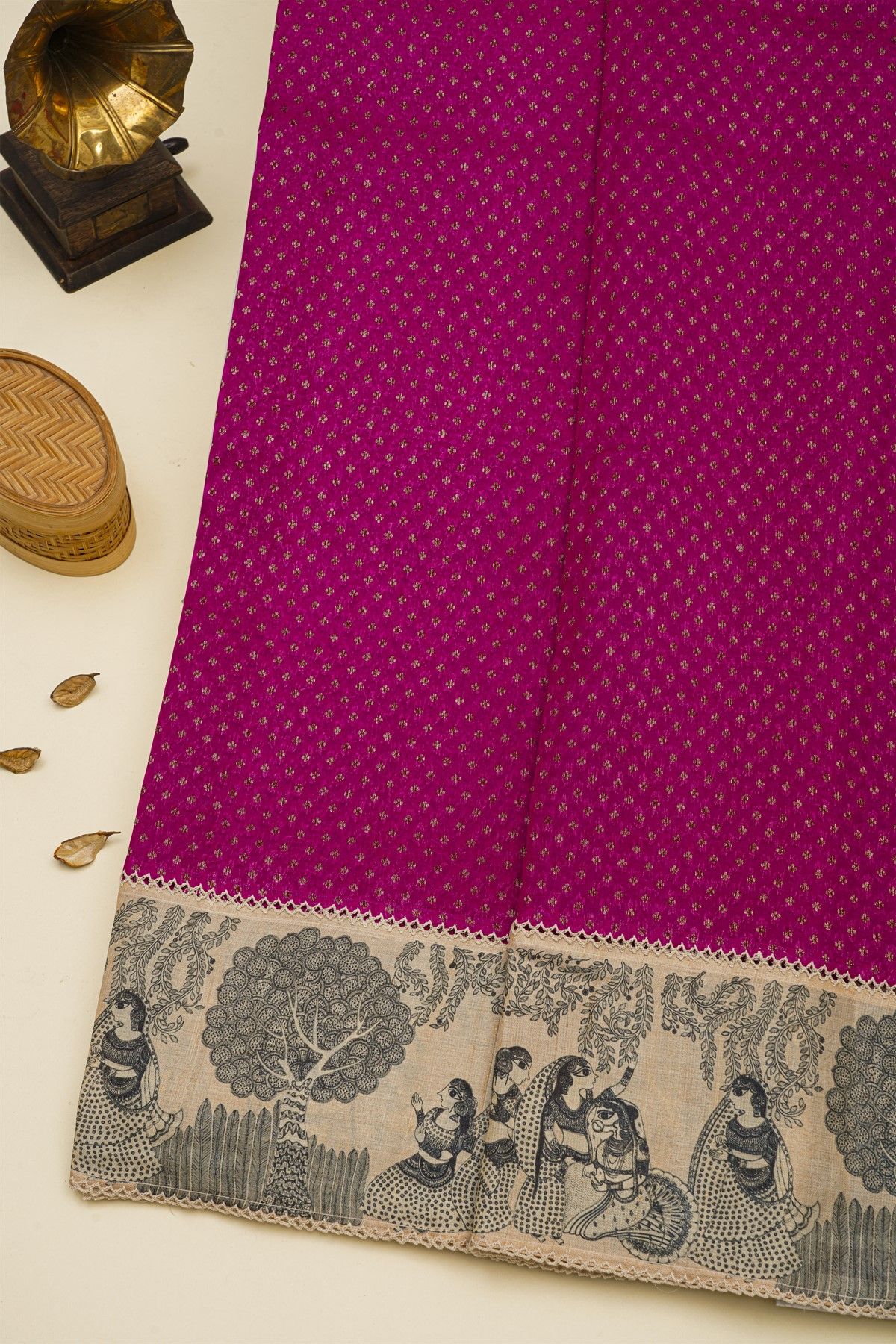 Fancy Kora Magenta Saree With Florals And Women Motifs Border