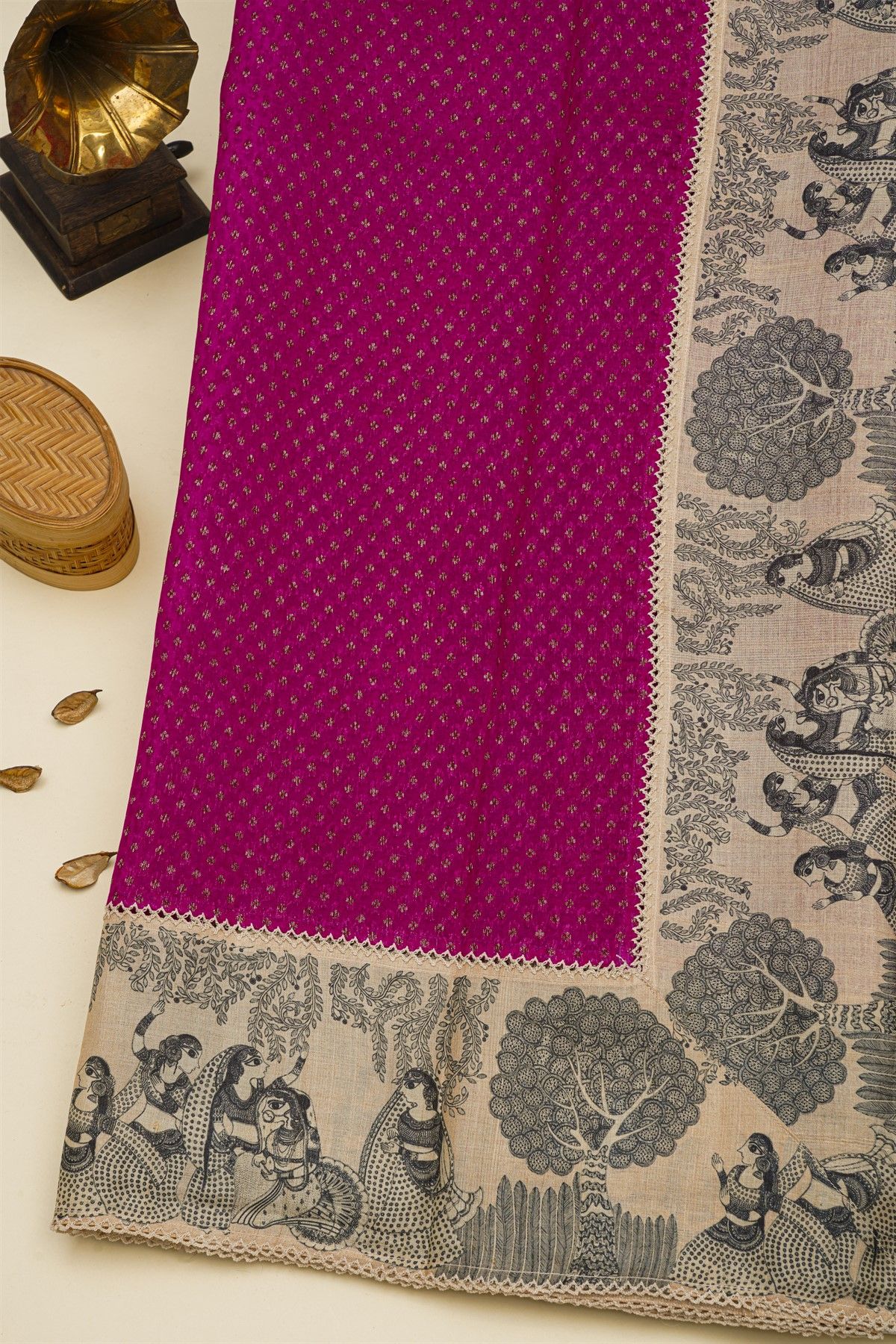 Fancy Kora Magenta Saree With Florals And Women Motifs Border