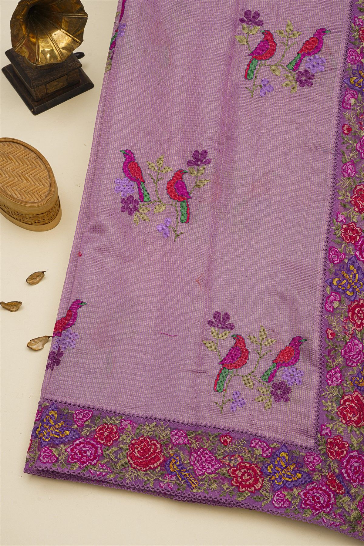 Fancy Kora Lilac Saree With Florals And Butterflies In Thread Work Border