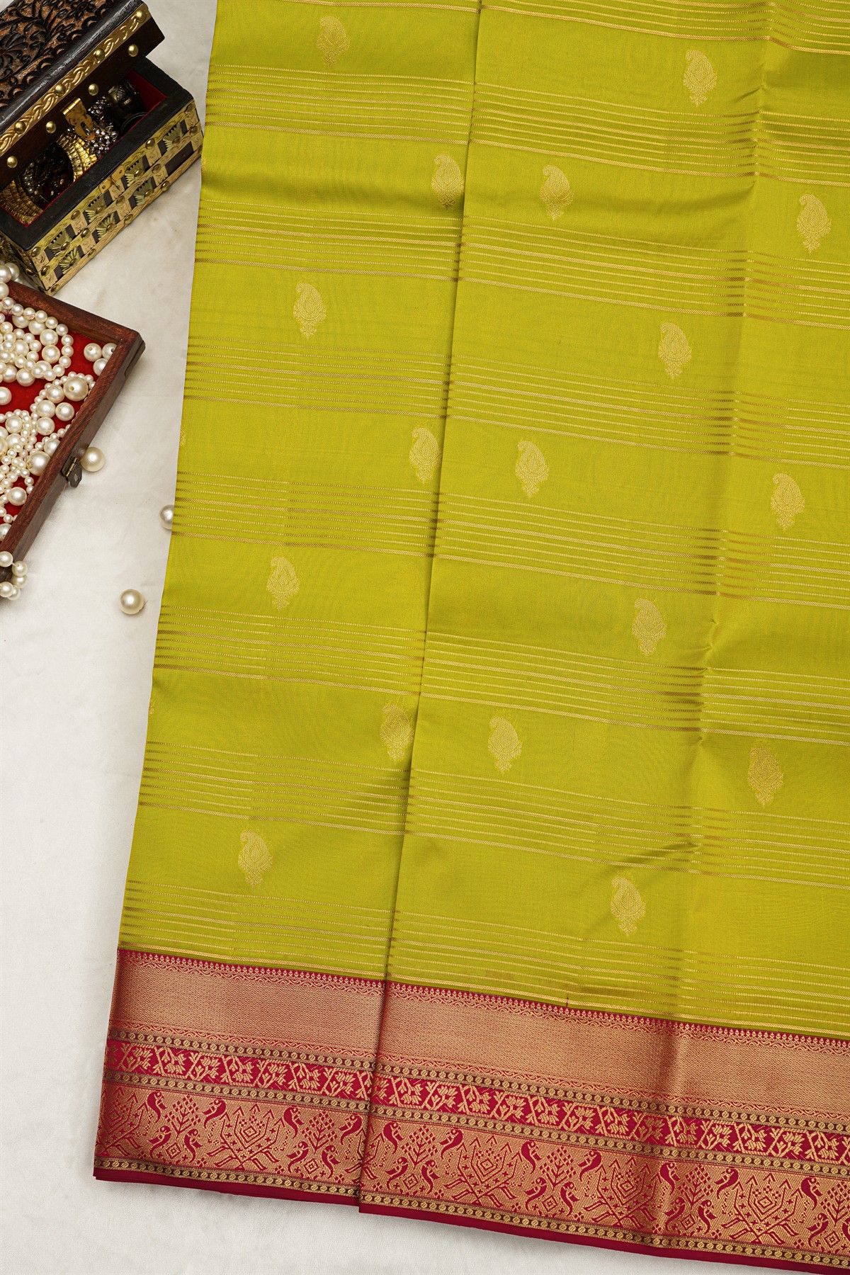 Kancheepuram Silk Mehendi Green Saree With Zari Lines Body Red Border