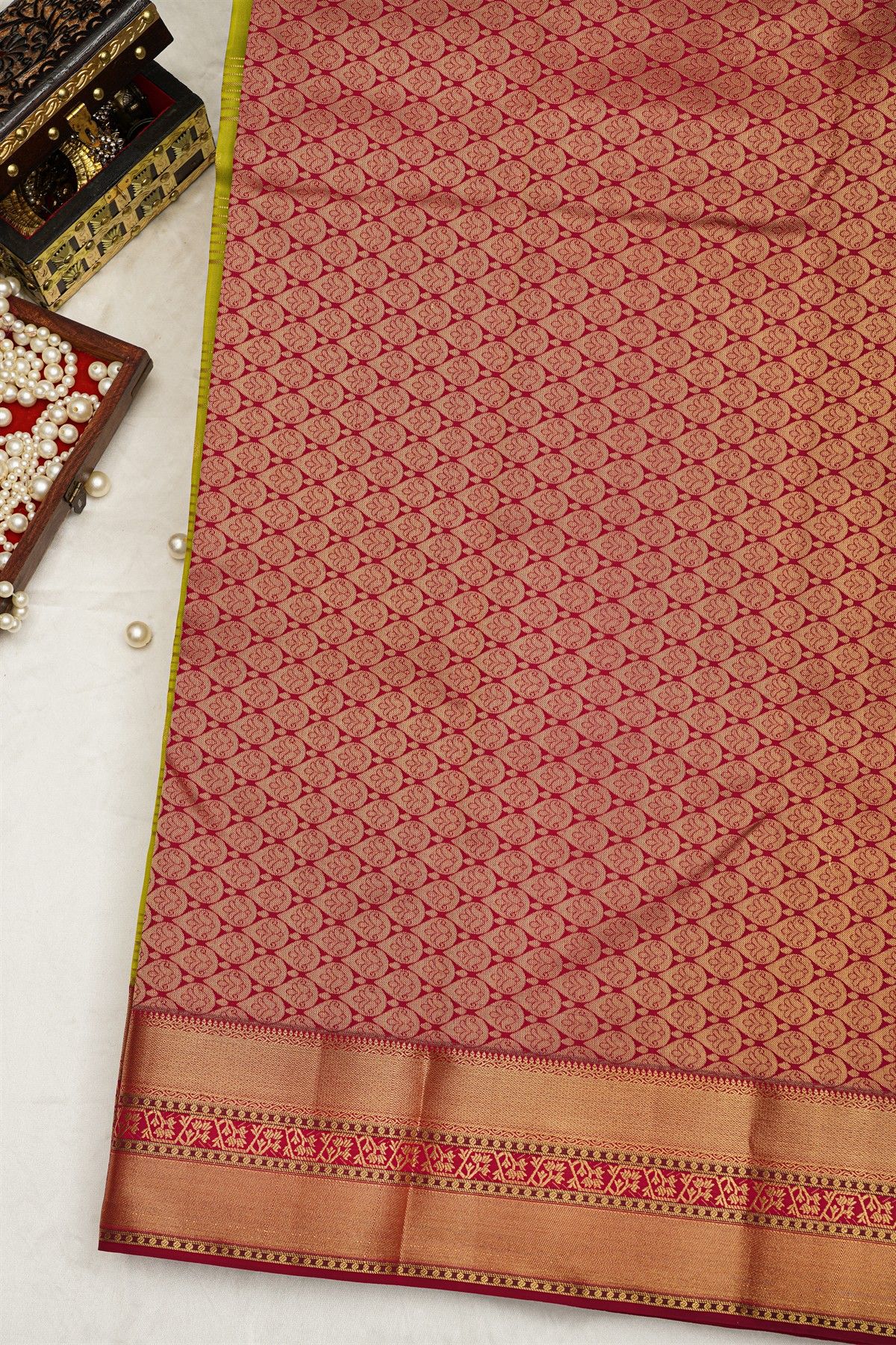 Kancheepuram Silk Mehendi Green Saree With Zari Lines Body Red Border