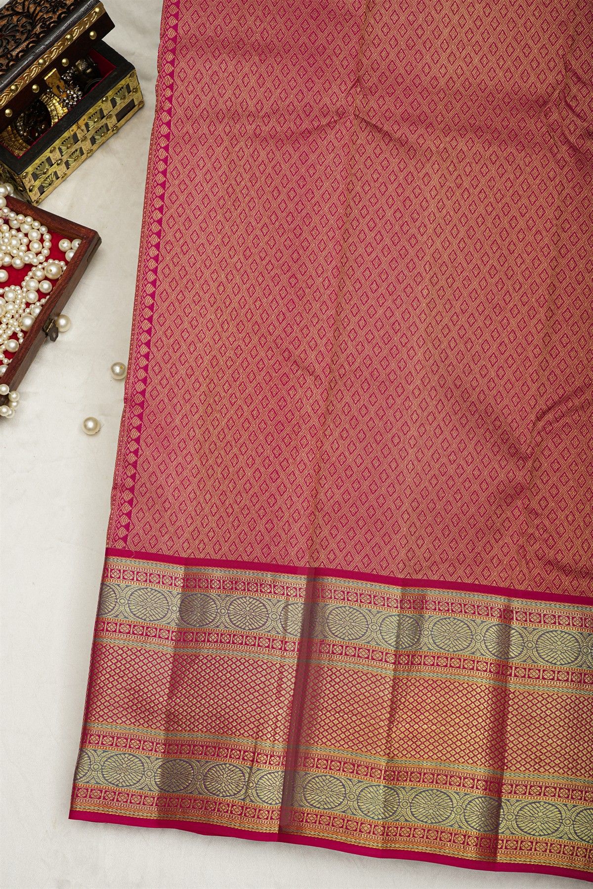 Kancheepuram Silk Light Green Saree With Zari Lines Checks Body Contrast Border