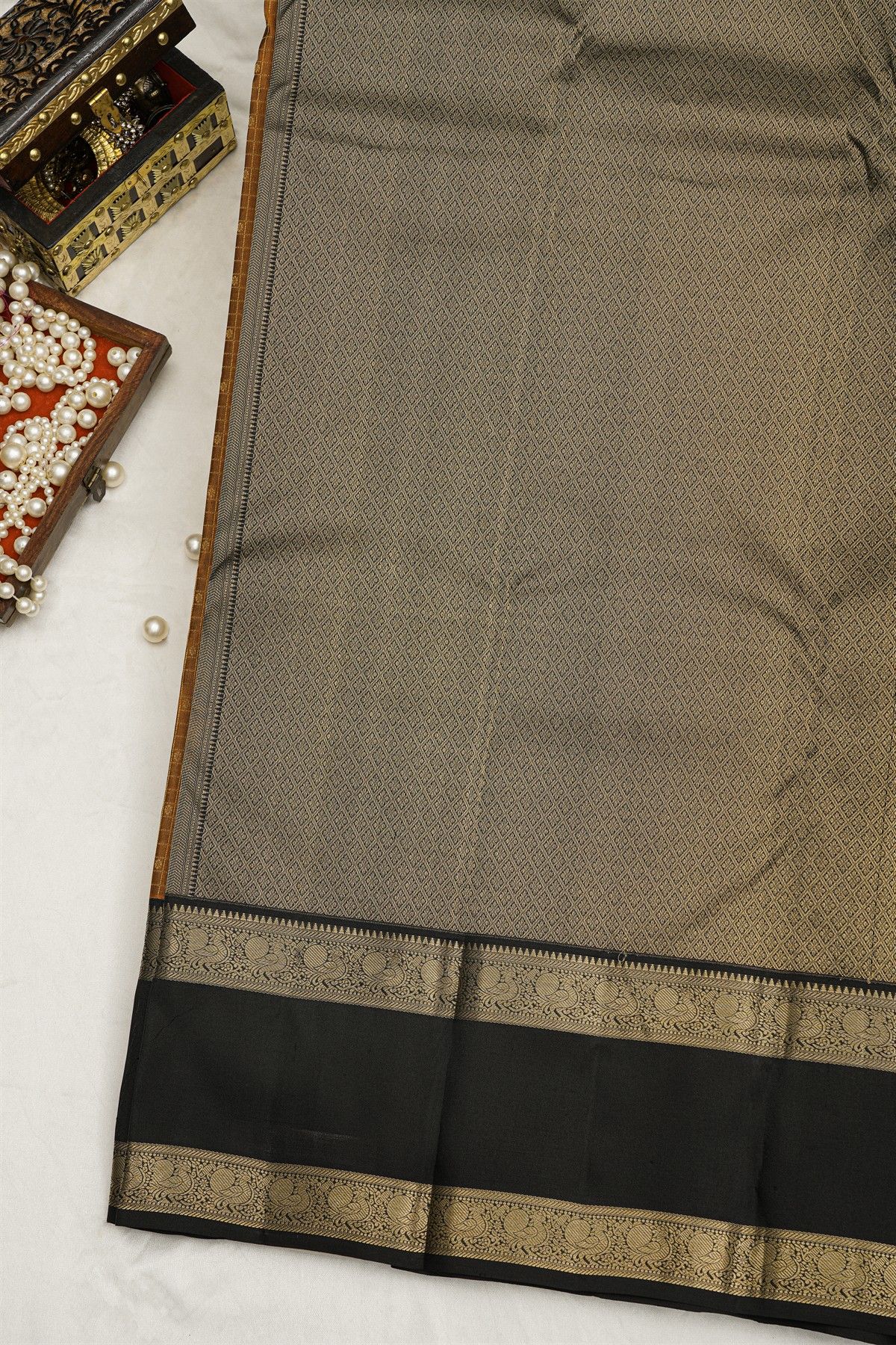 Kancheepruam Silk Rust Saree With Zari Checks Body Gap Border