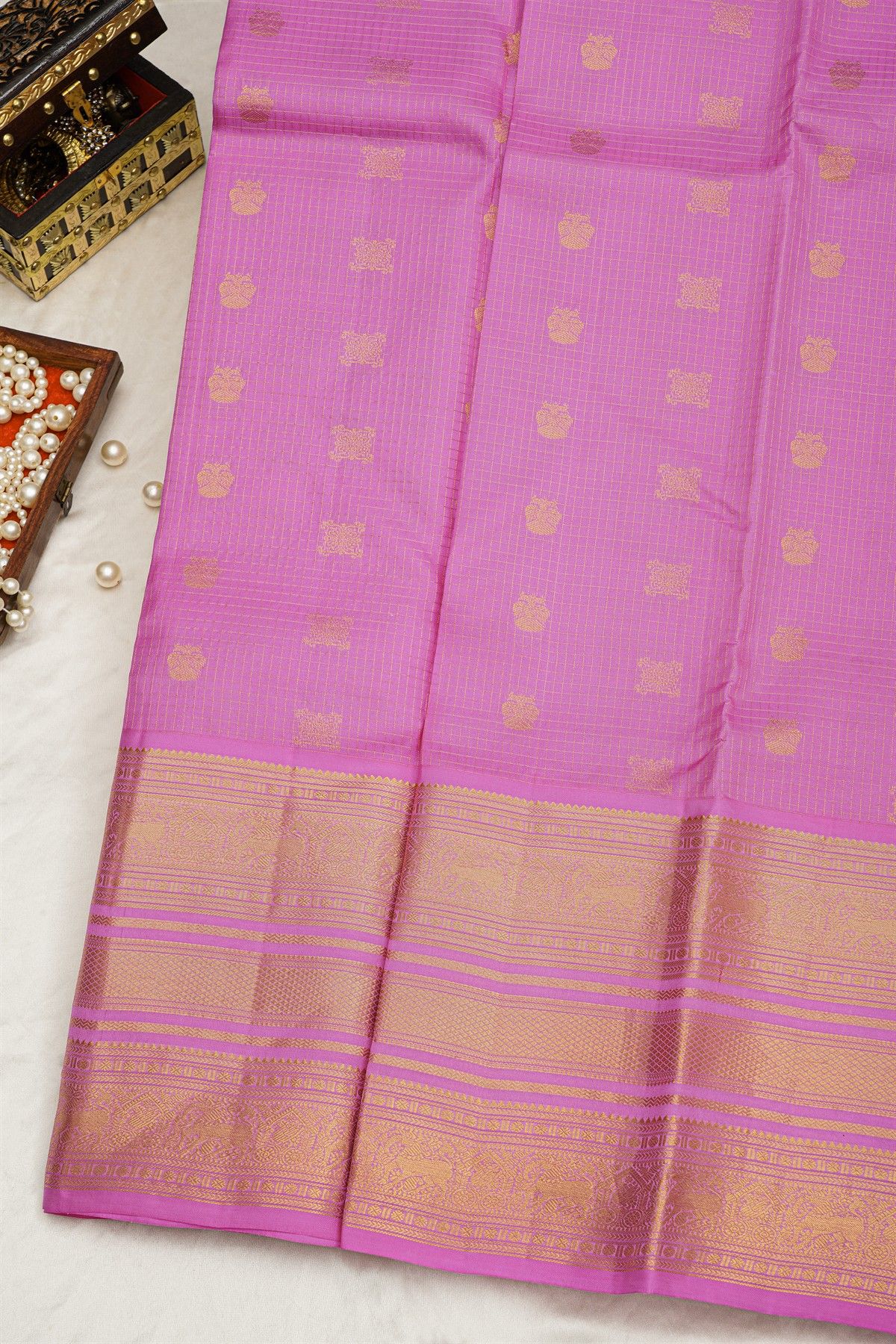 Kancheepuram Silk Lavender Saree With Zari Checks Body Self Border
