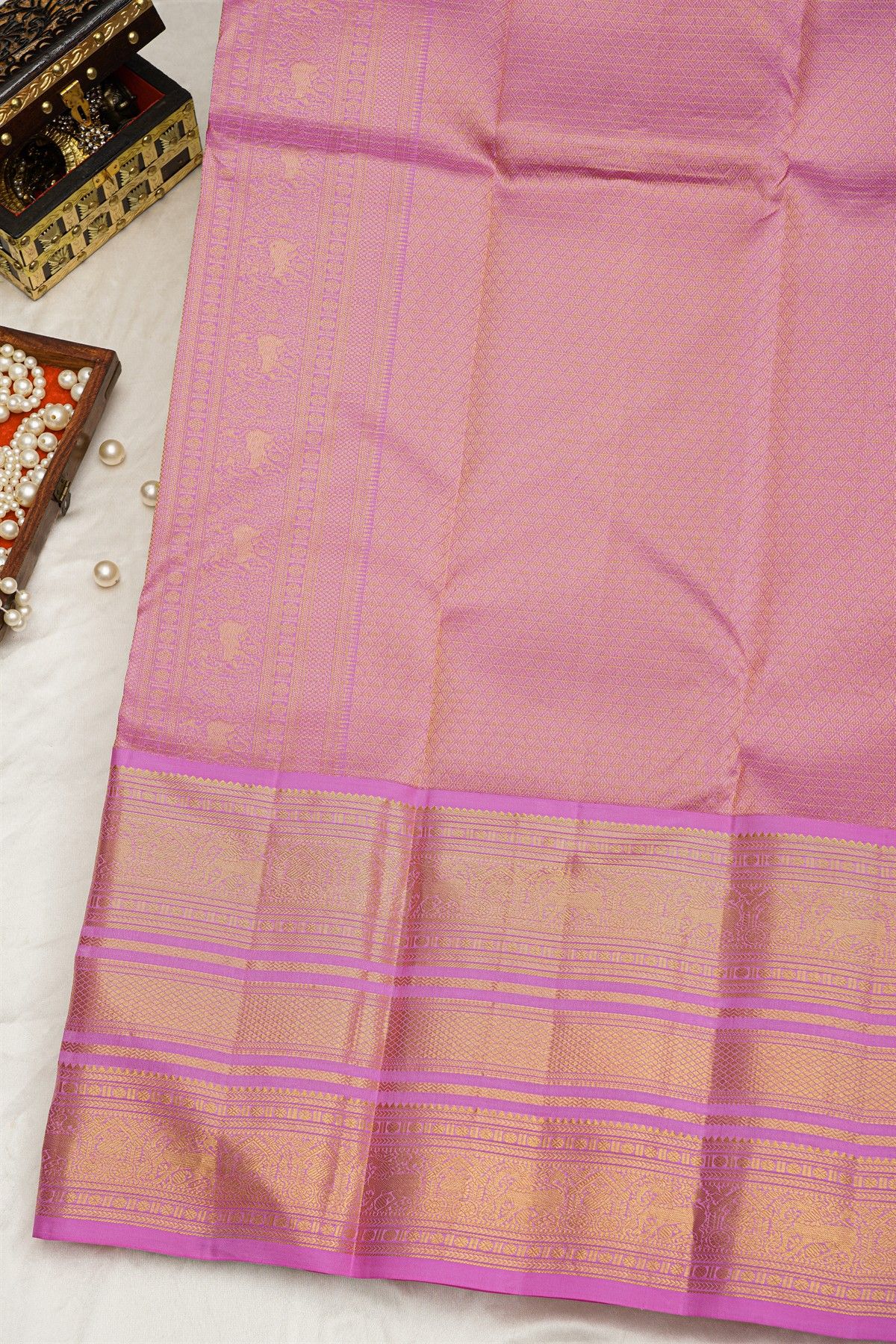 Kancheepuram Silk Lavender Saree With Zari Checks Body Self Border