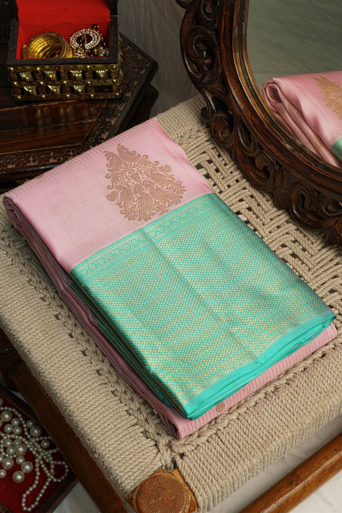 Kancheepuram Silk Pink Saree With Diamonds Border