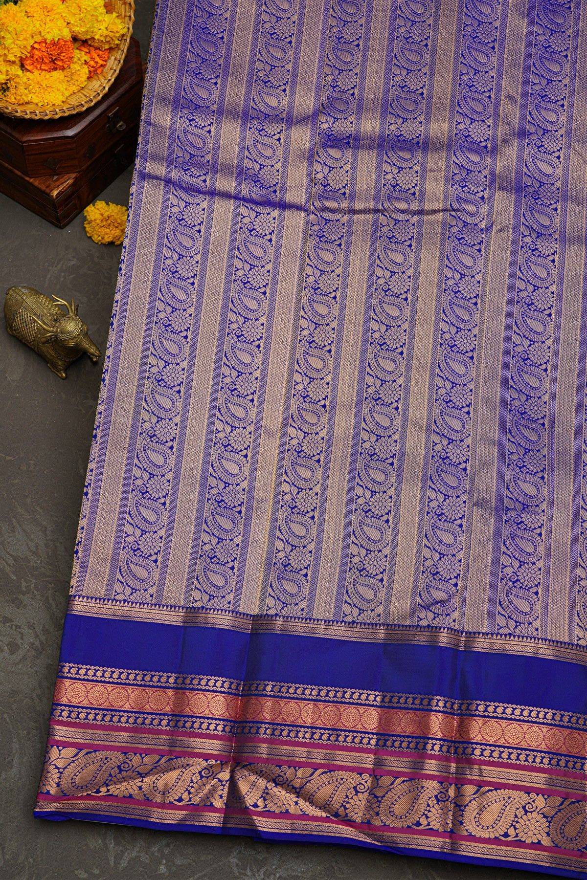 Kancheepuram Silk Mehendi Green Saree With Florals And Leaves Traditonal Gap Border