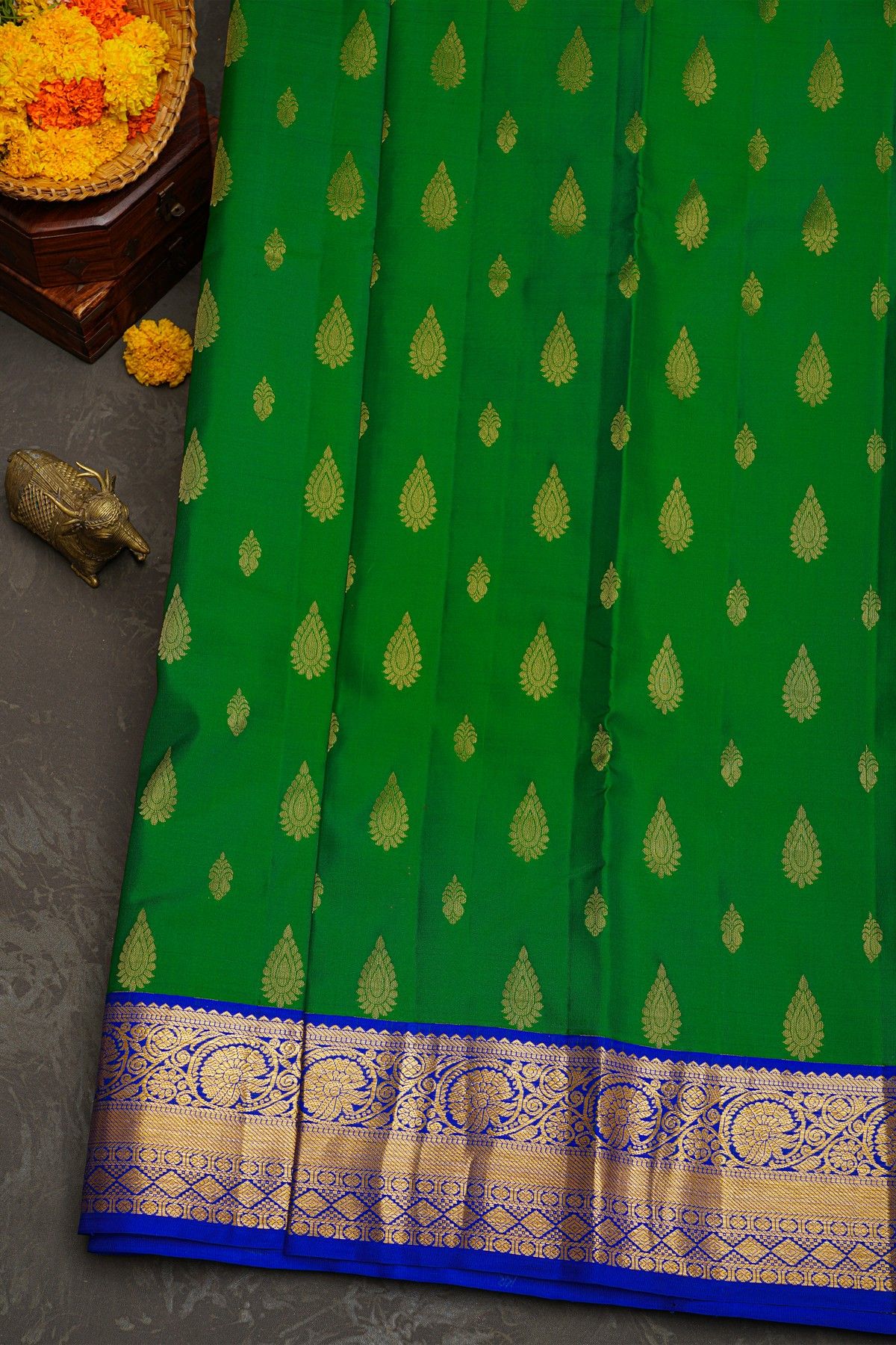 Kancheepuram Silk Bottle Green Saree With Florals And Leaves Jaal Border