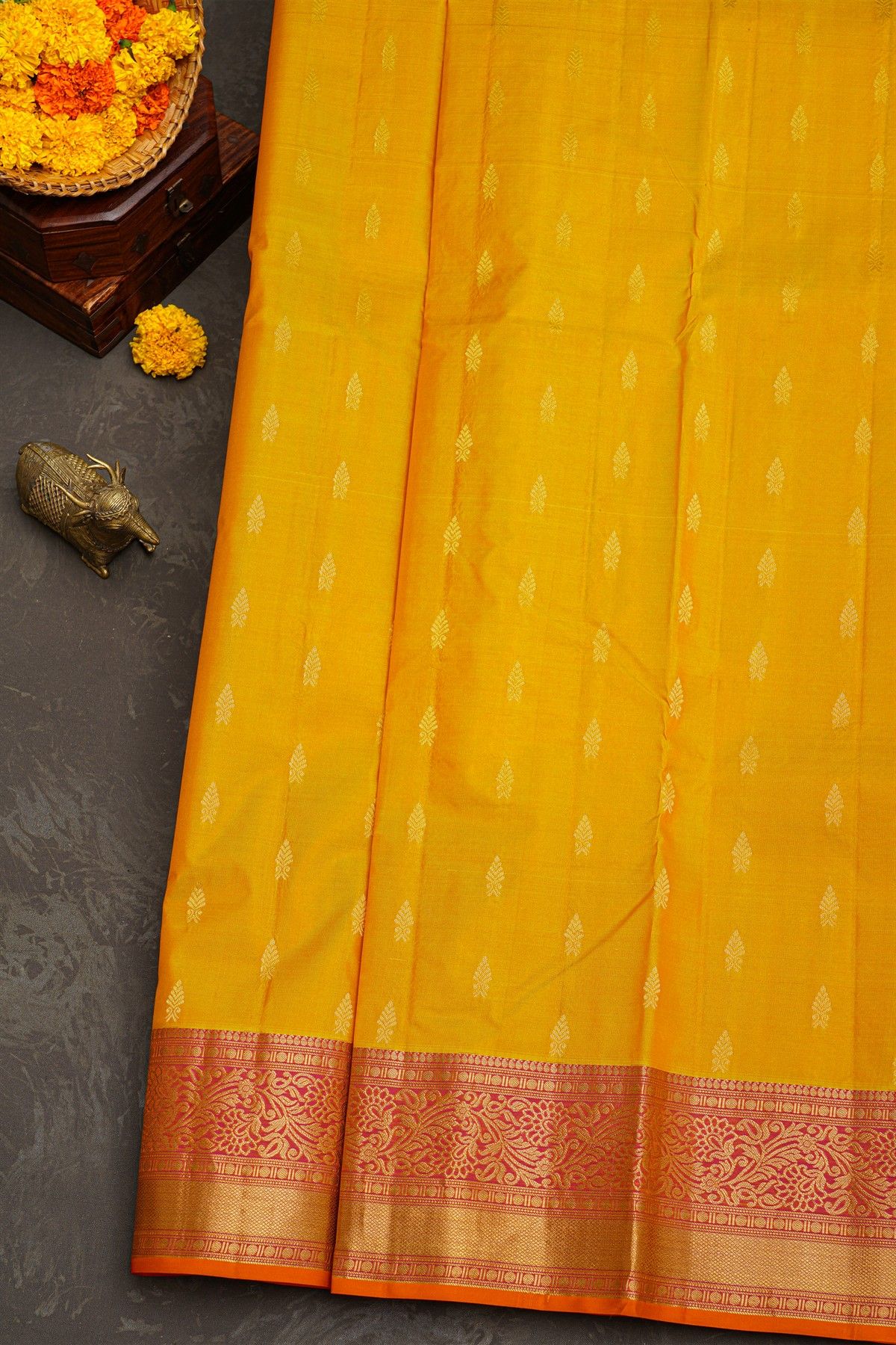 Kancheepuram Silk Yellow Saree With Florals And Leaves Jaal With Diamonds Border