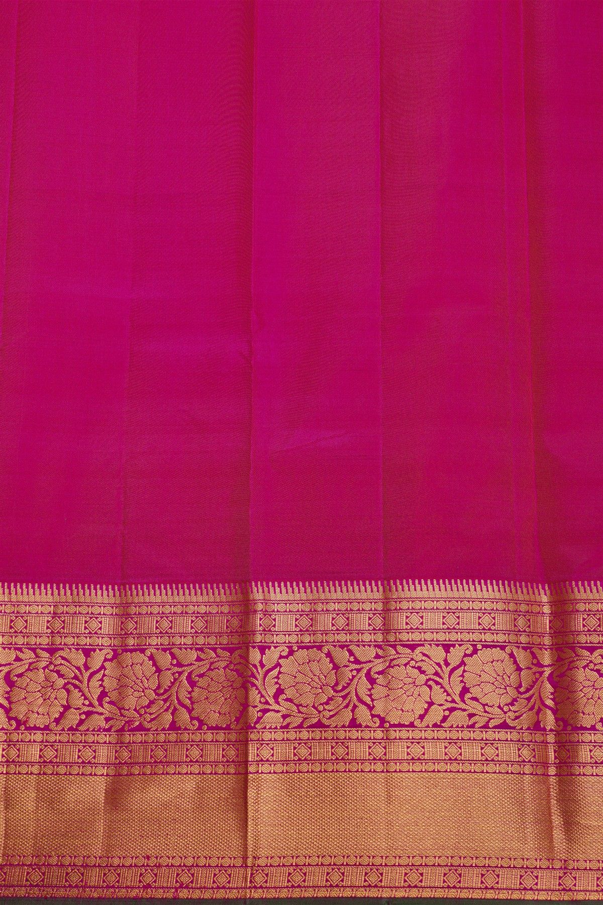 Kancheepuram Silk Peach Saree With Florals And Leaves With Cross Lines Border