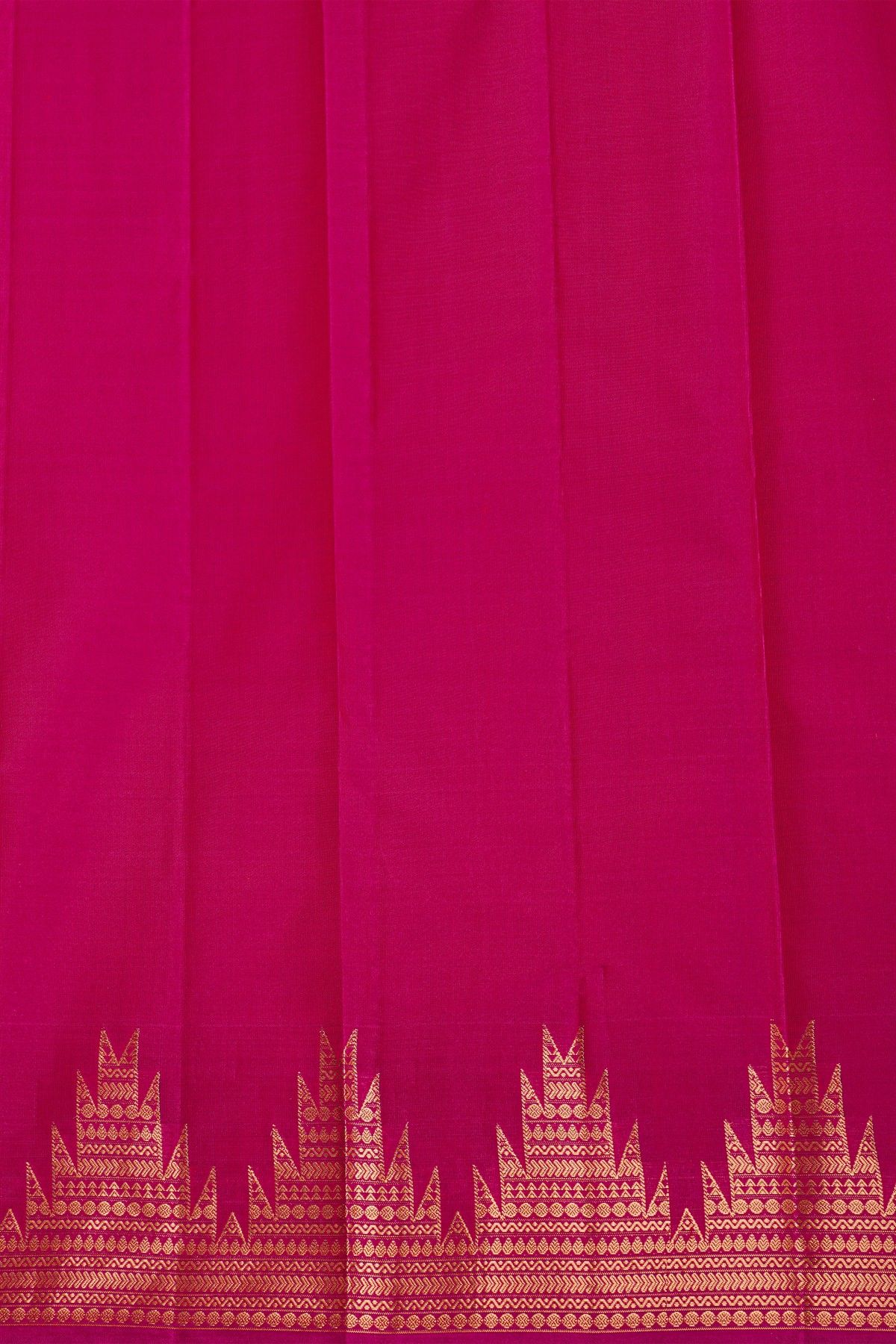 Kancheepuram Silk Magenta Saree With Temple Border