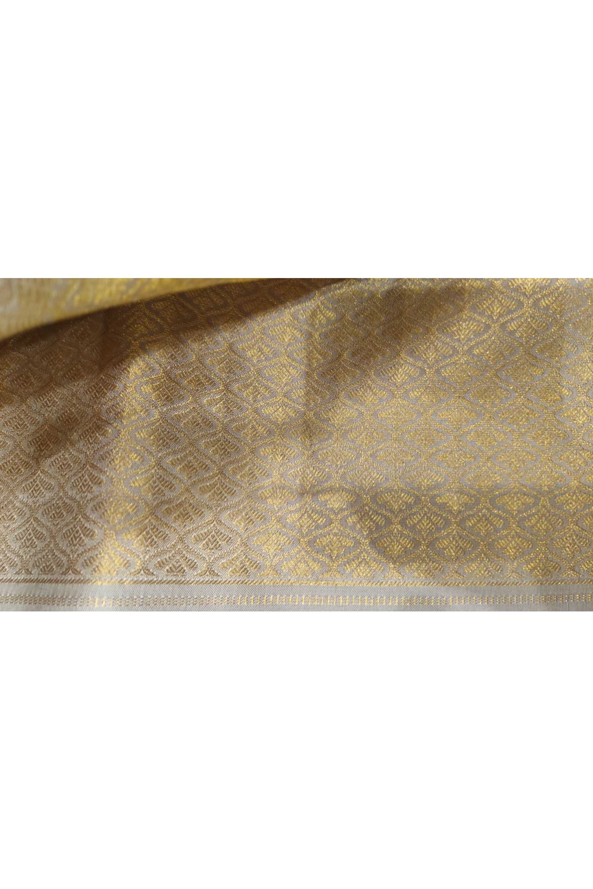 Gadwal Silk Peach  Saree
