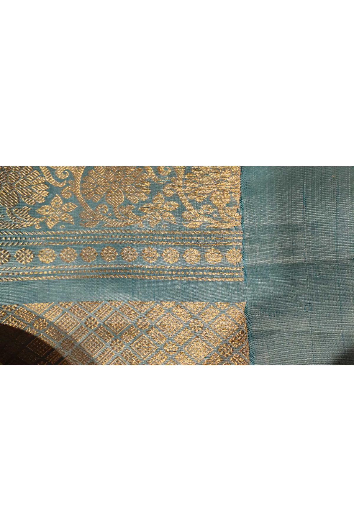 Gadwal Silk Mehendi Green Saree
