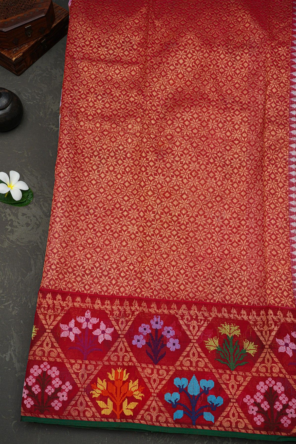 Zari Kota Red Saree