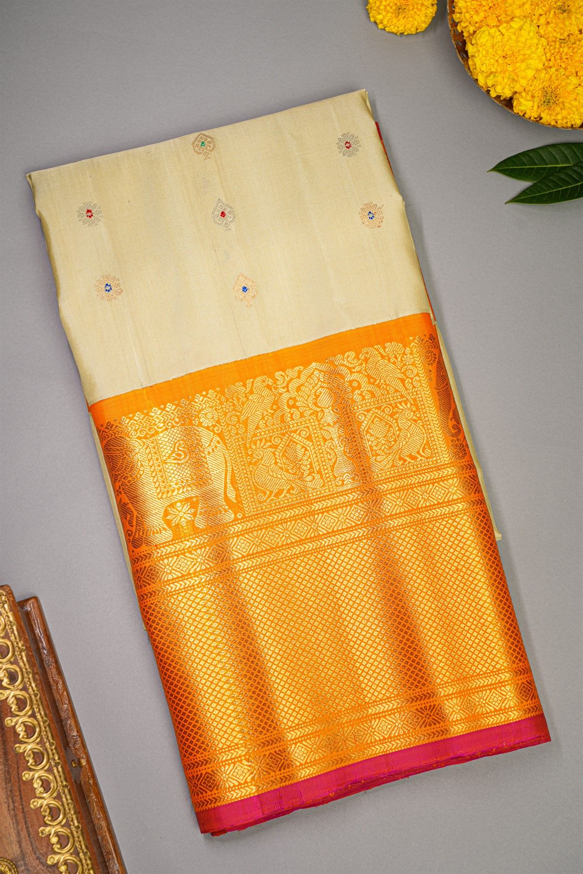 Gadwal Silk Off White Saree