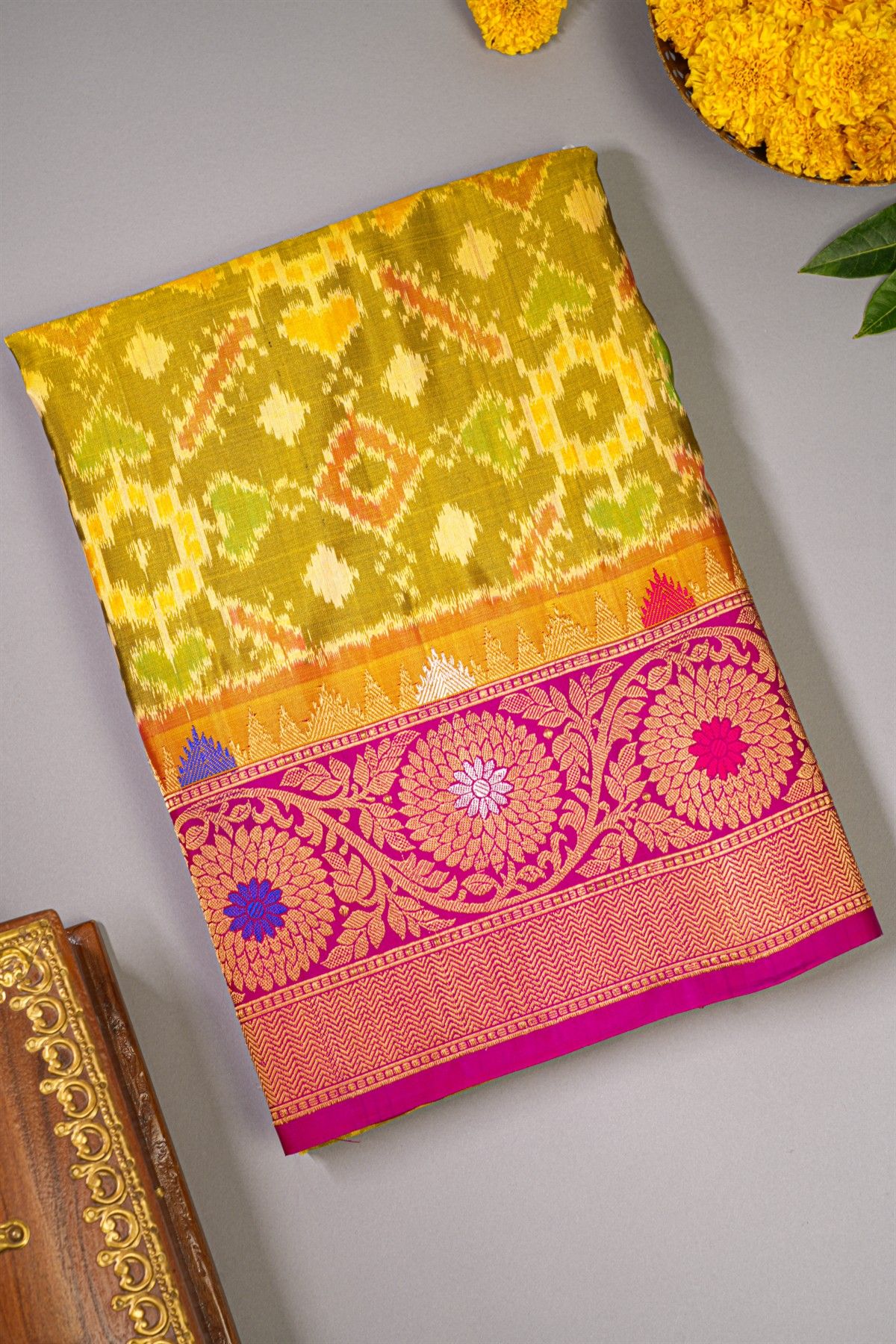 Gadwal Silk Dual Colour Saree