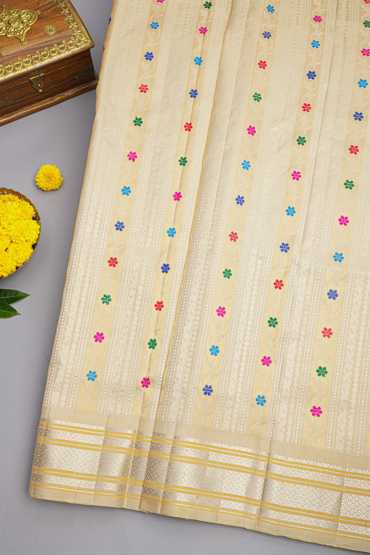 Gadwal Silk Cream Saree