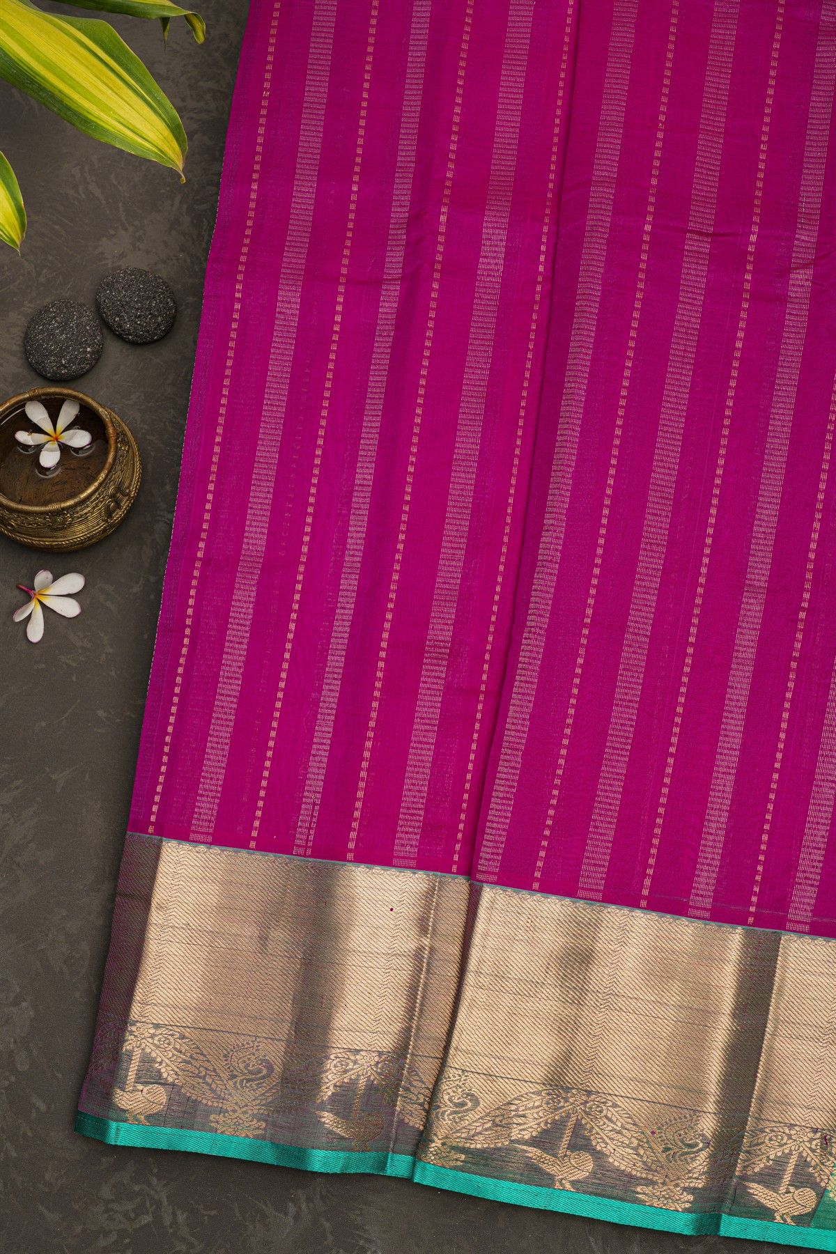 Kuppadam Sico Magenta Saree