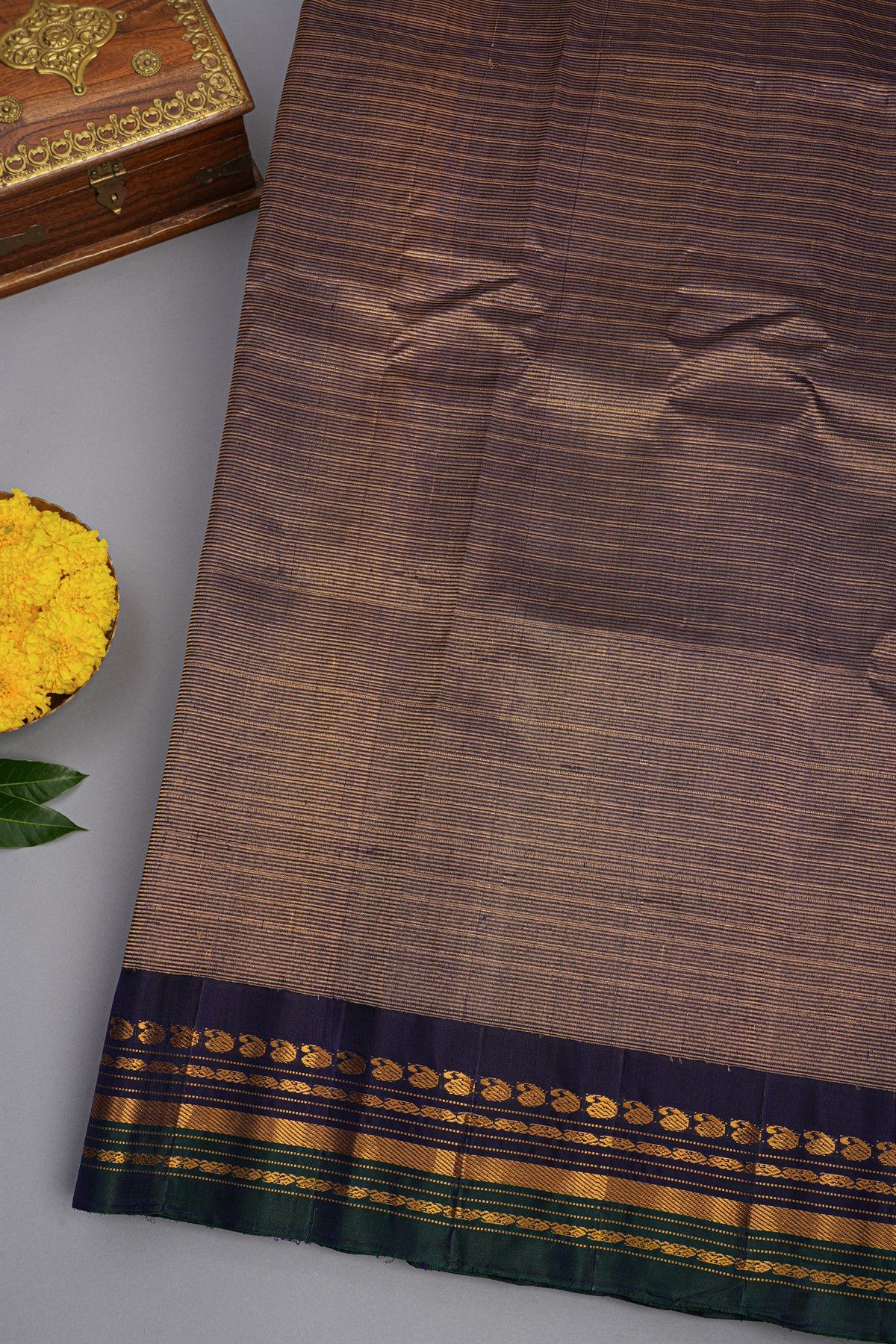 Gadwal Silk Cream Saree