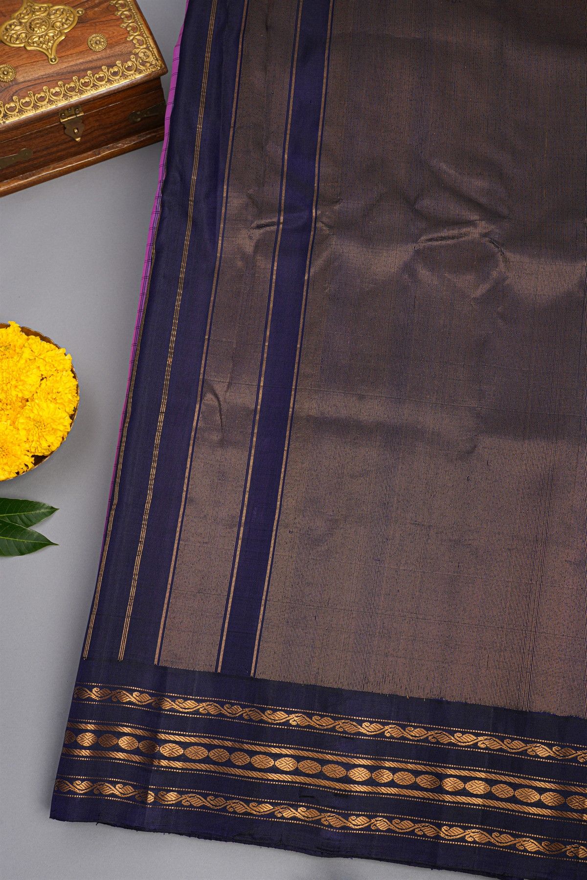 Gadwal Raw Silk Lavender Saree