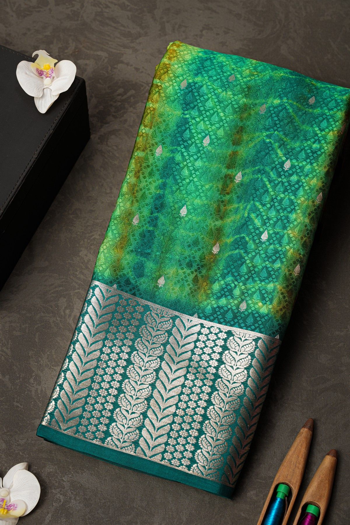 Mysore Crepe Dual Colour Saree